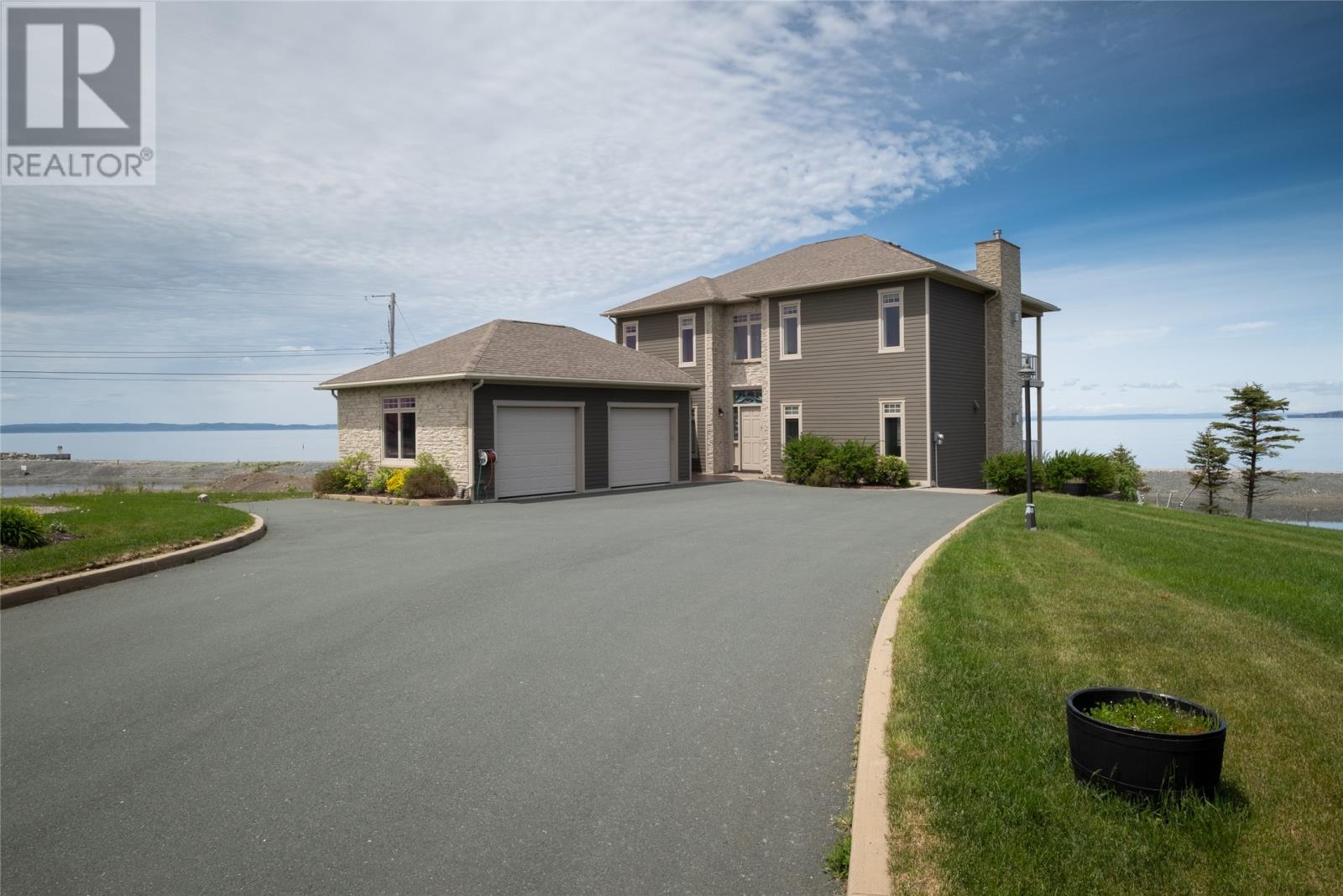 6 Wareham Estates Property Photo 3