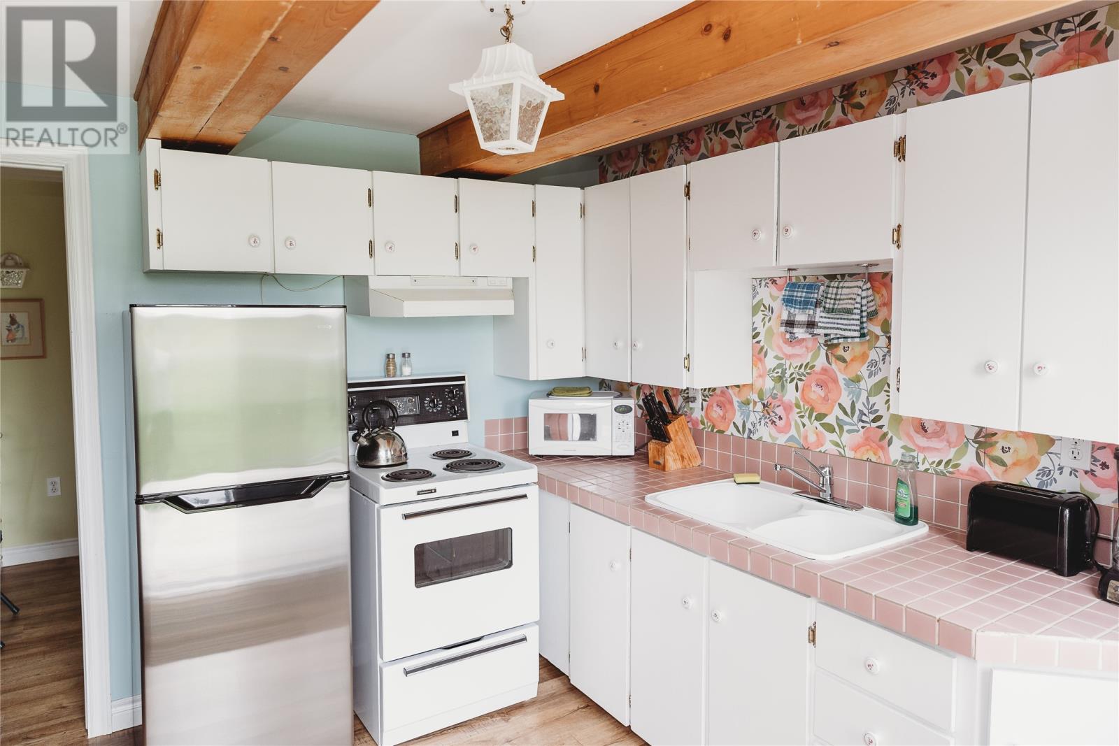 38 Beach Road Property Photo 35