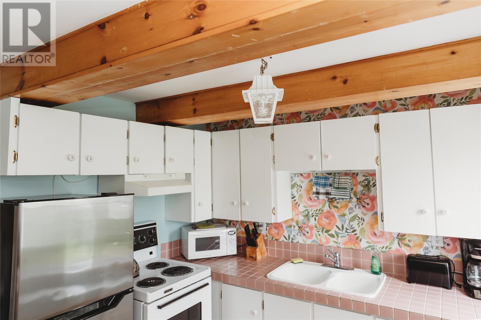 38 Beach Road Property Photo 37