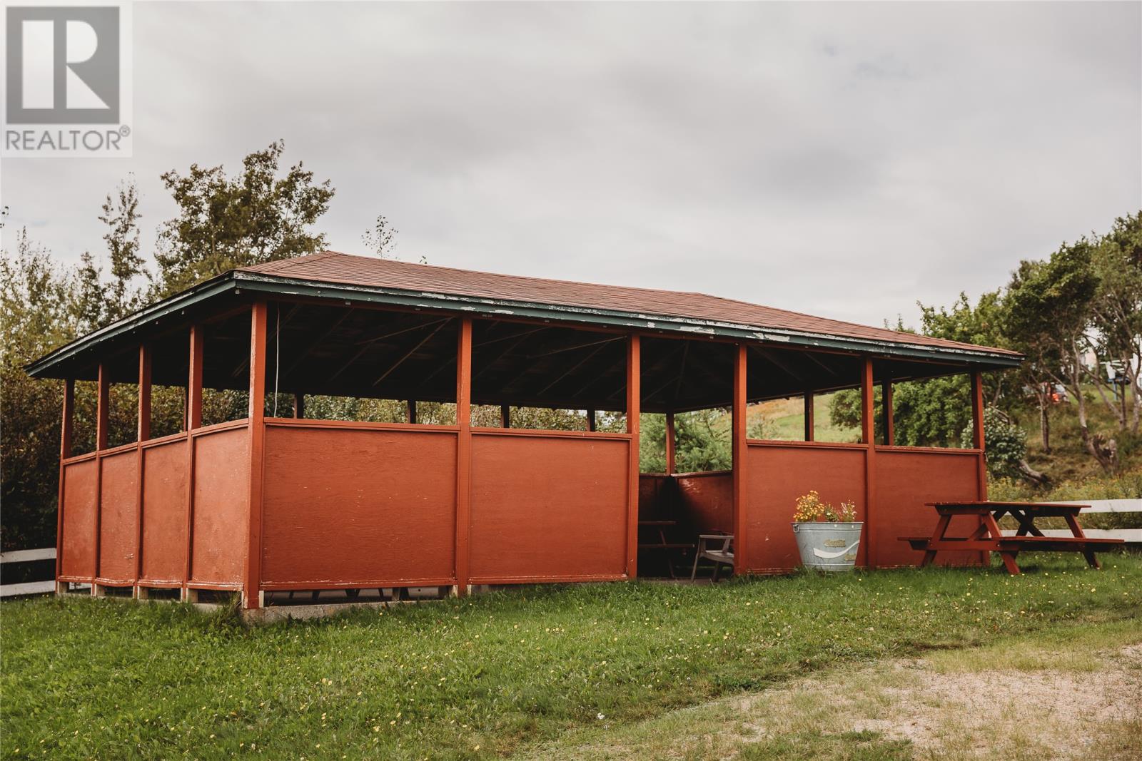 38 Beach Road Property Photo 45