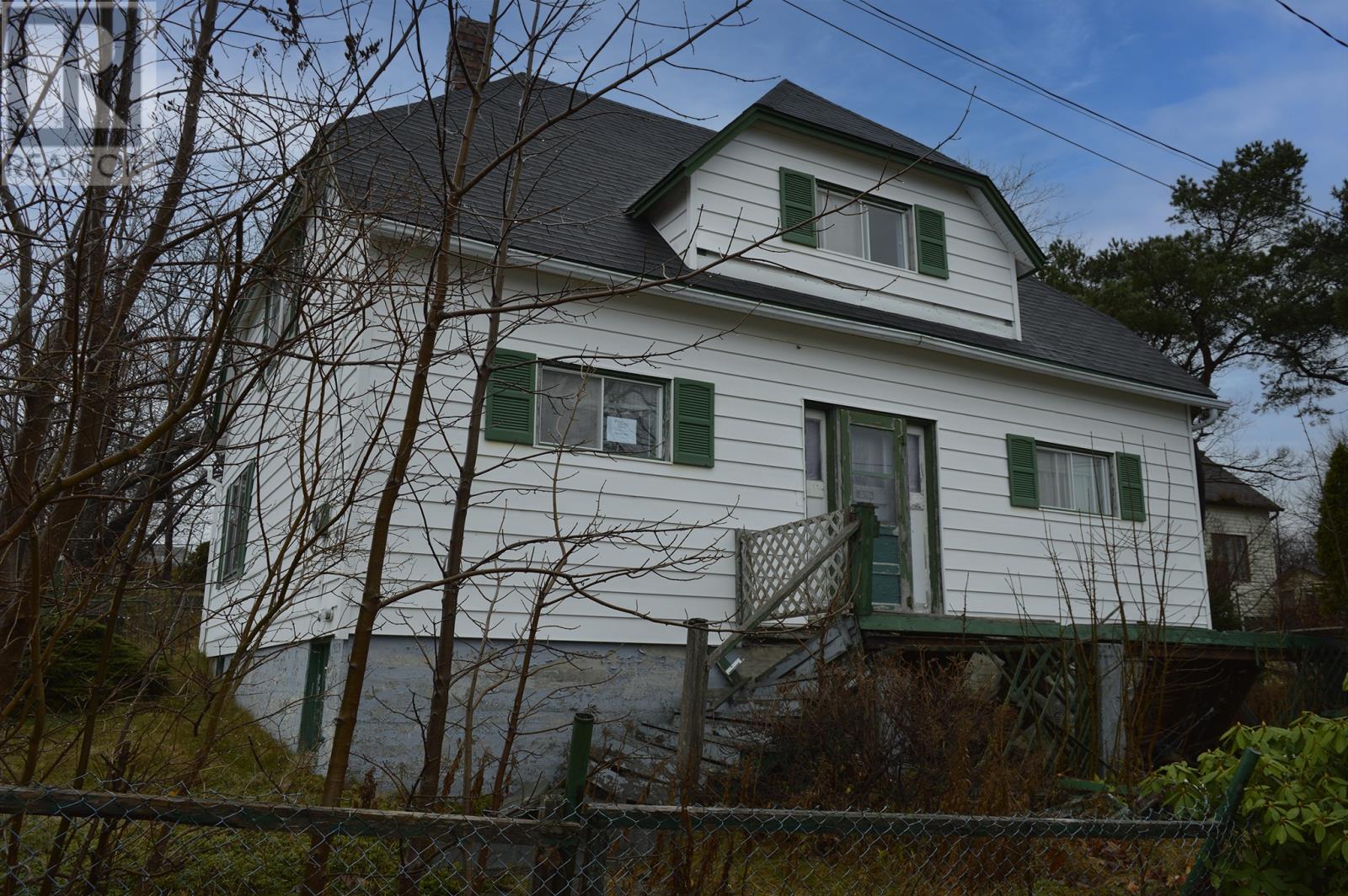 22 Masonic Avenue Property Photo 2