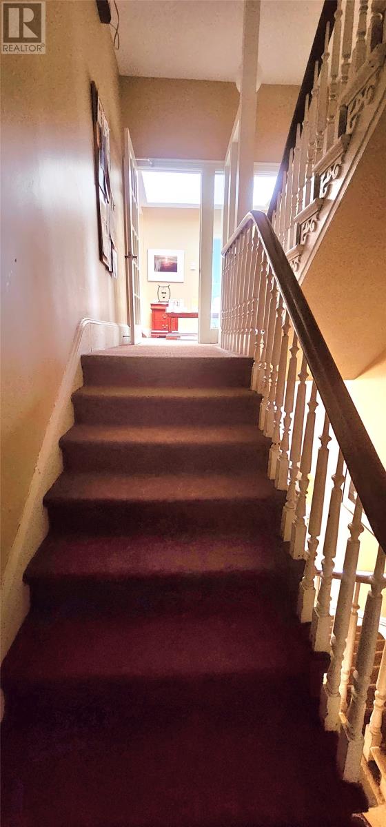 47 Leslie Street Property Photo 28
