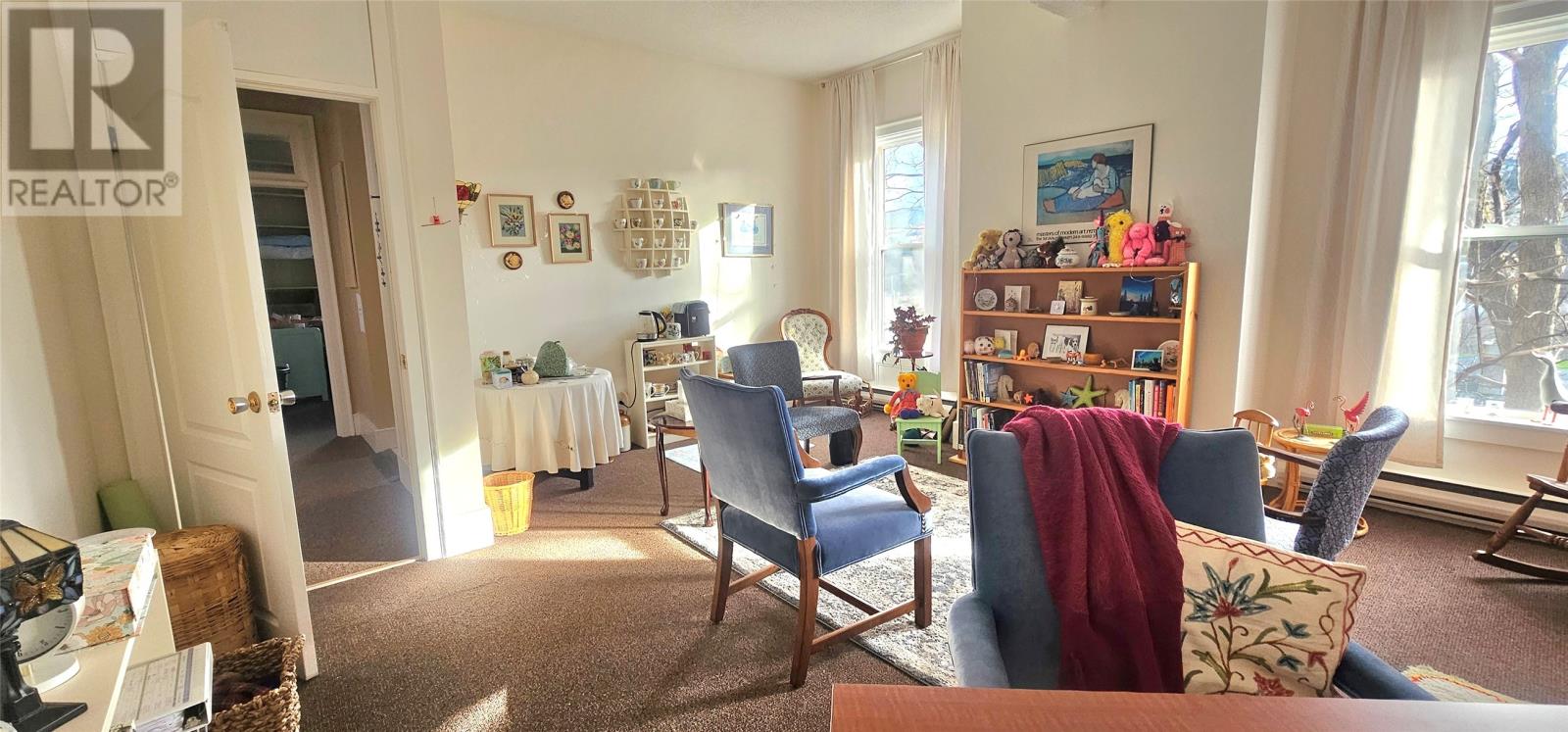 47 Leslie Street Property Photo 38