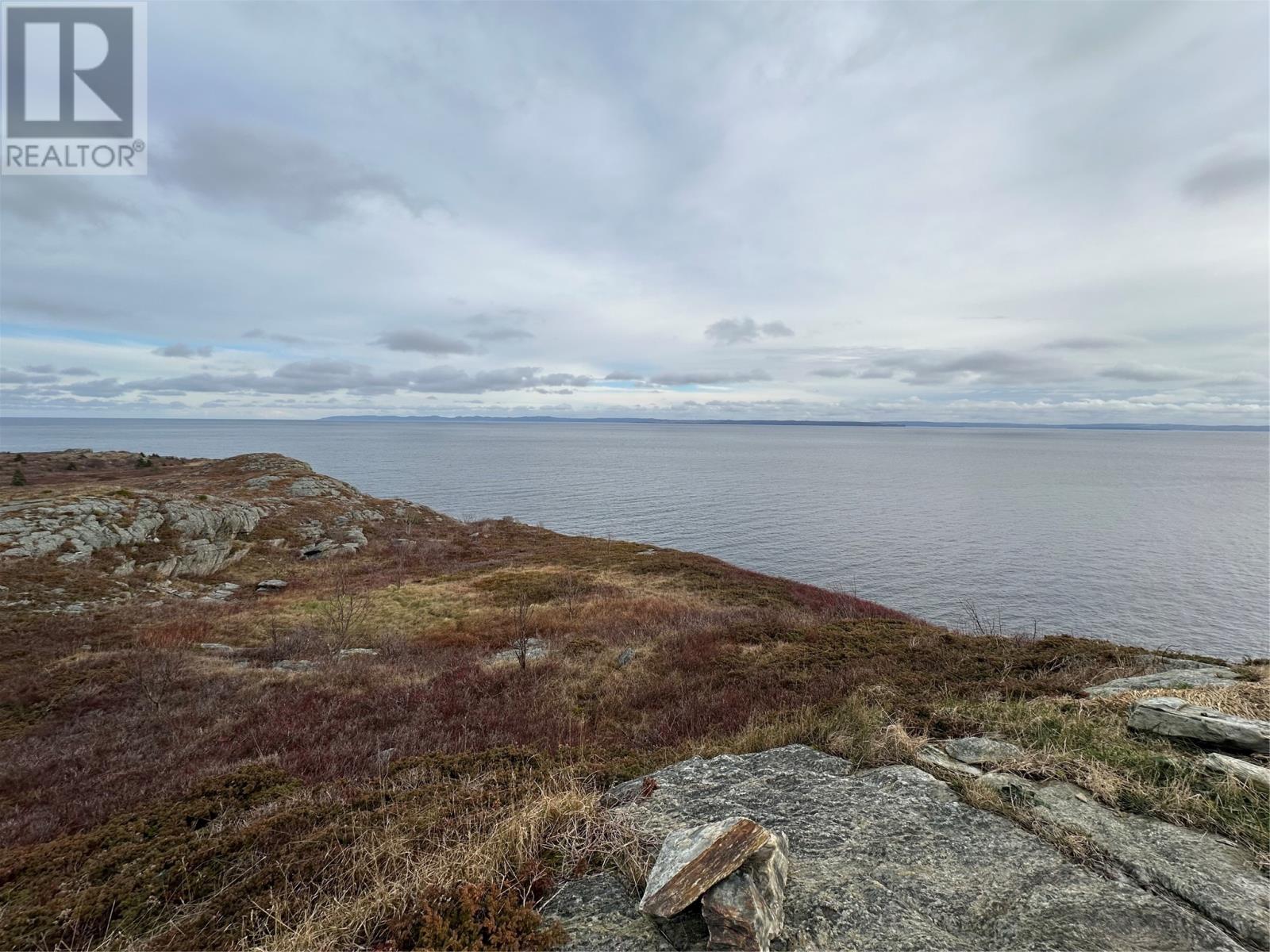 19a Hawks Nest Road Property Photo 6