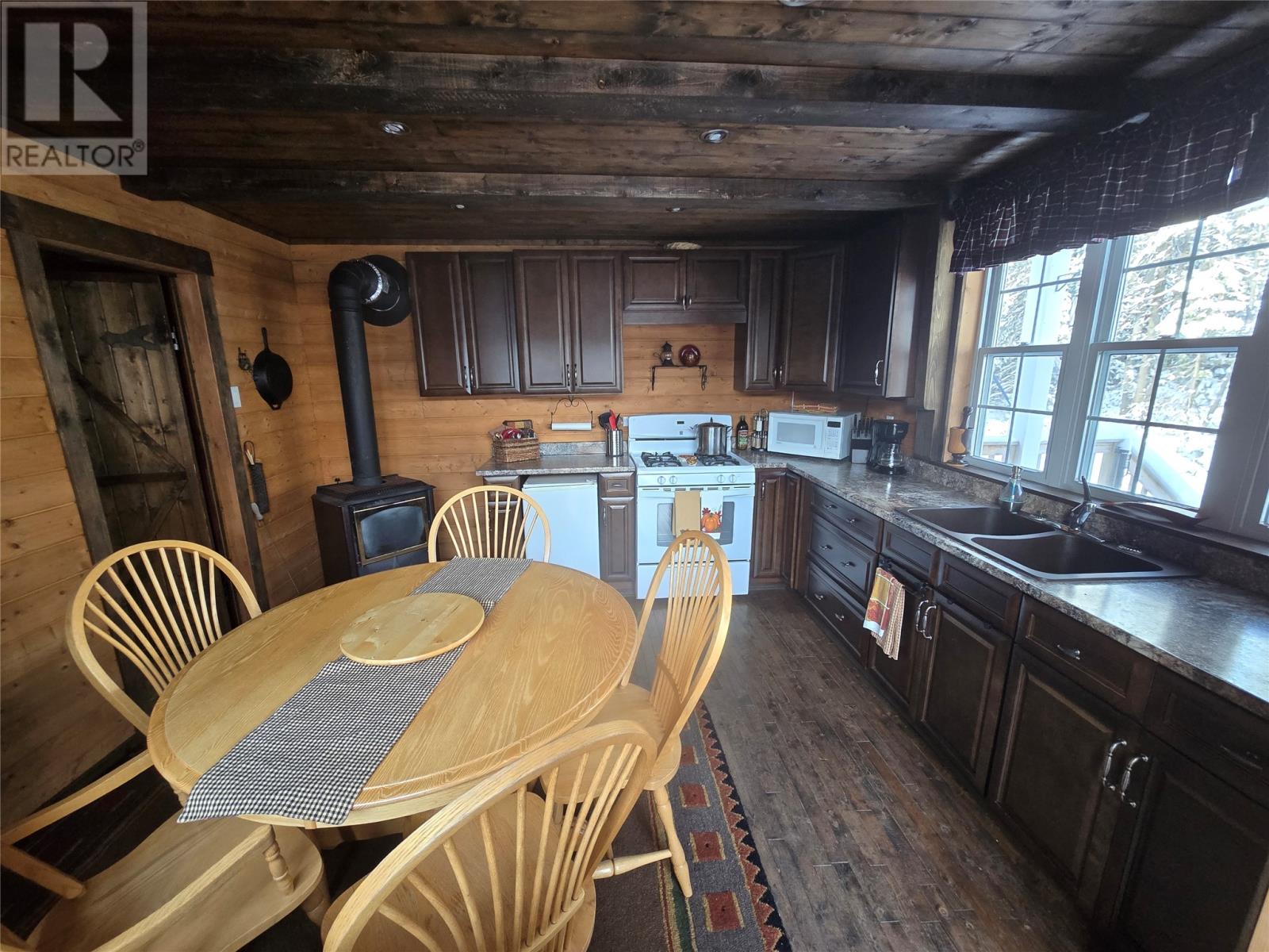 159363 Albert Lake Road Property Photo 8