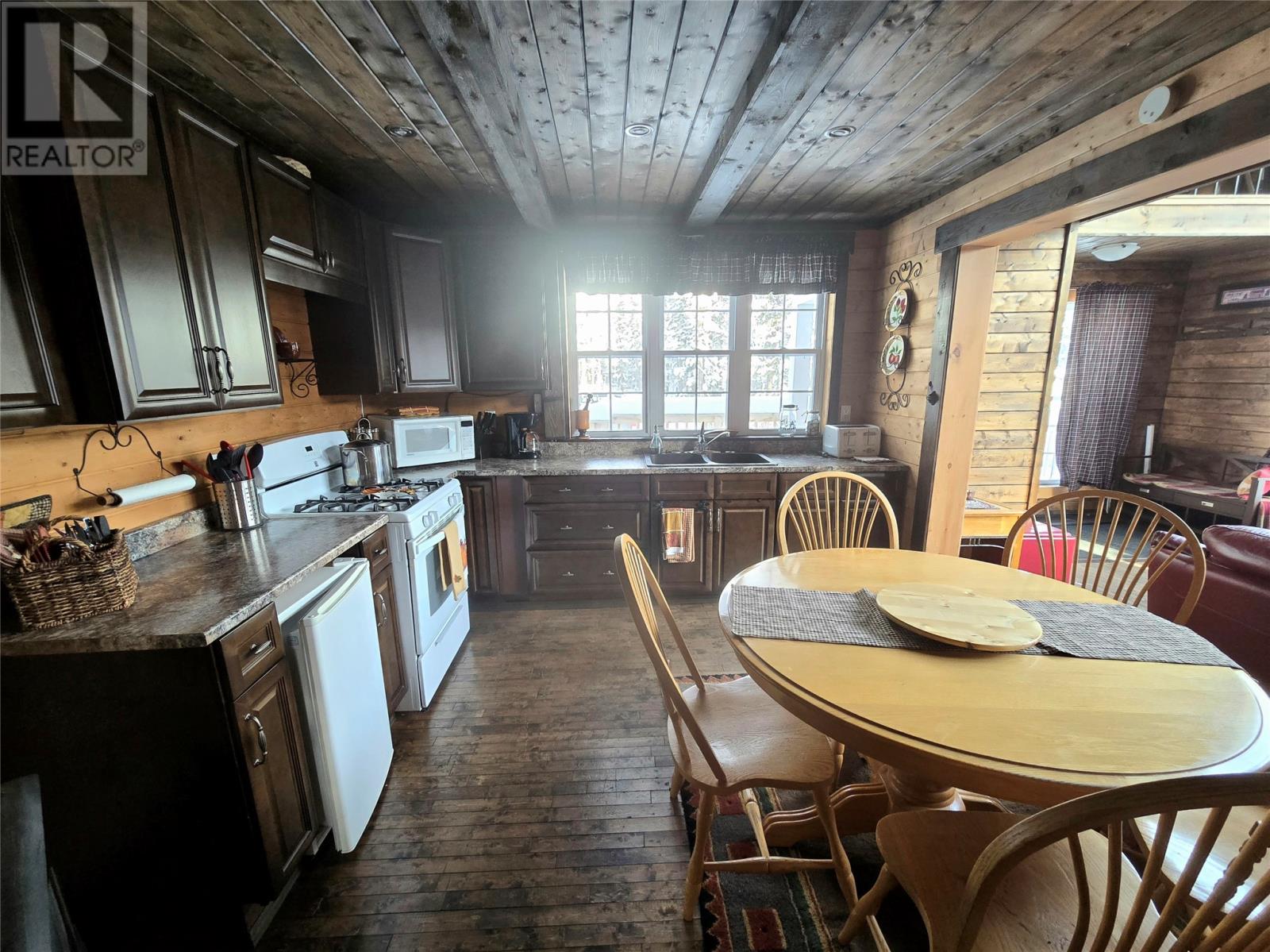 159363 Albert Lake Road Property Photo 9