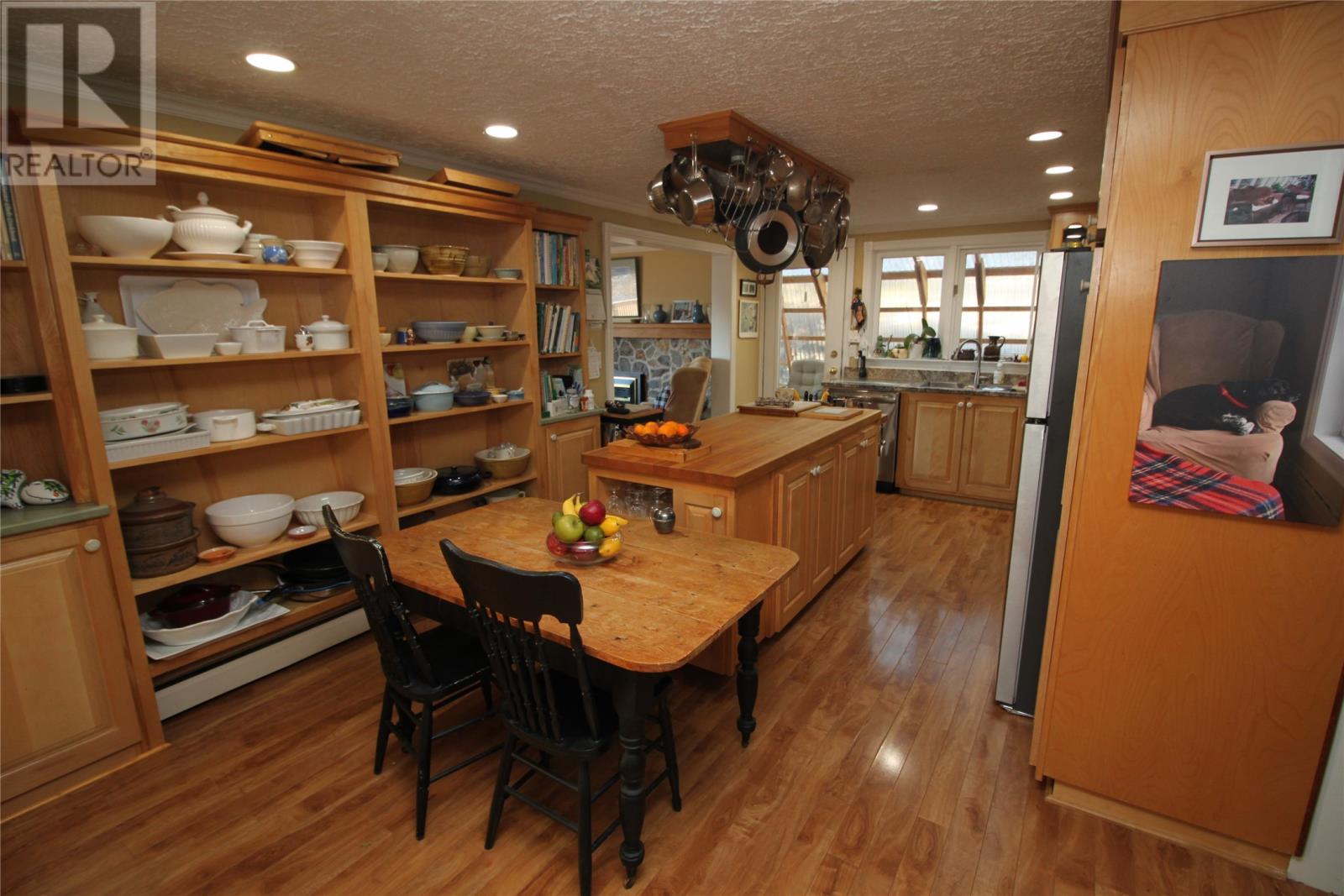 16 Domans Lane Property Photo 21