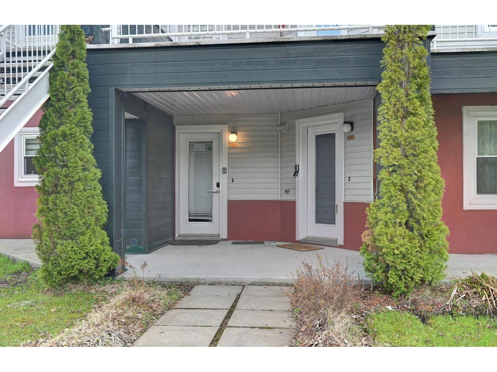 2290 Place Du Village, #215 Property Photo 3