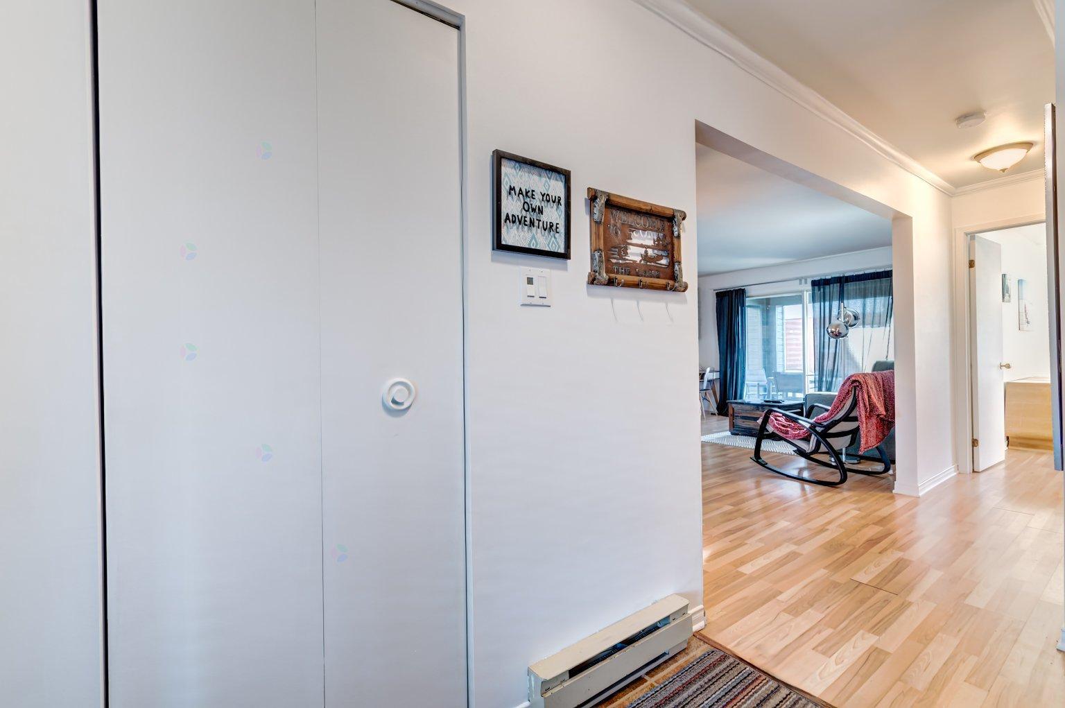 2290 Place Du Village, #215 Property Photo 6