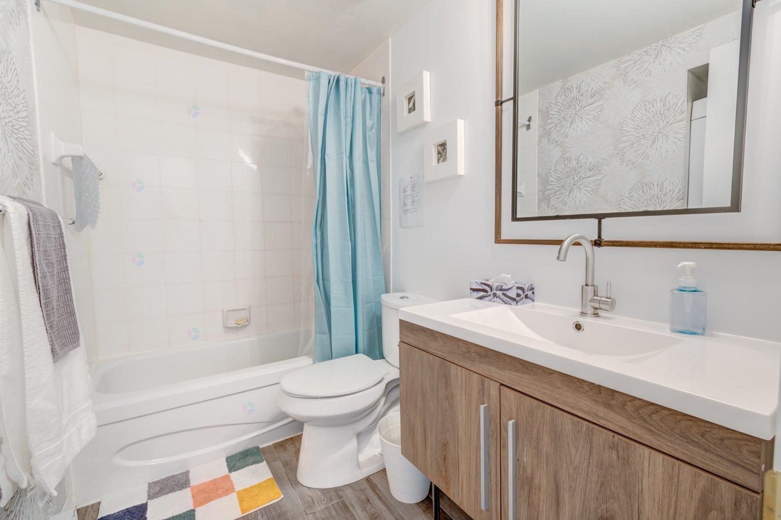2290 Place Du Village, #215 Property Photo 16