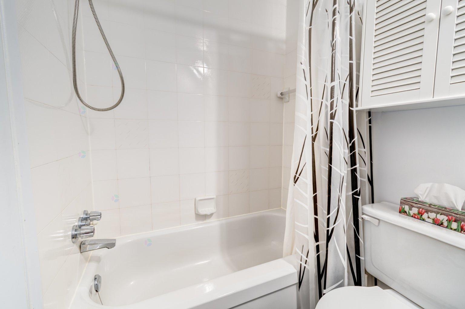 2290 Place Du Village, #215 Property Photo 21