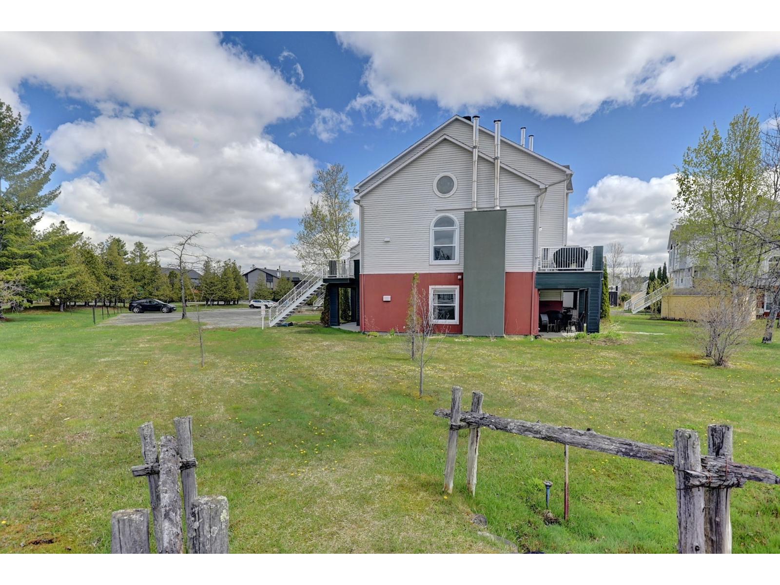 2290 Place Du Village, #215 Property Photo 24