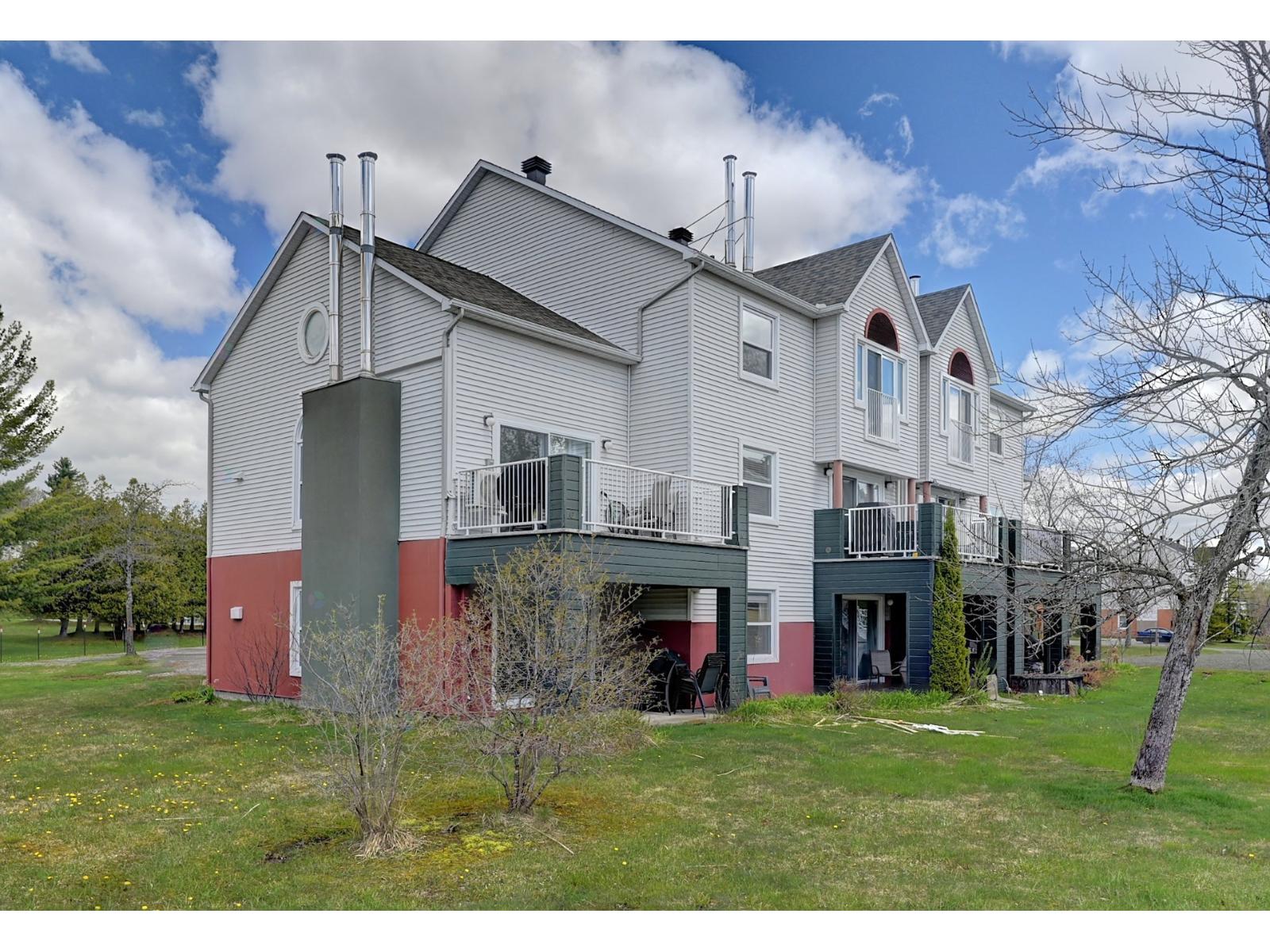 2290 Place Du Village, #215 Property Photo 25