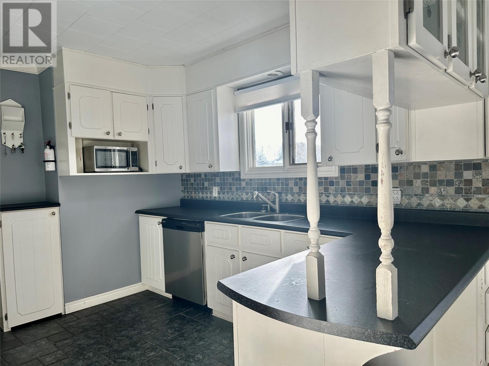4 Ceko Place Property Photo 12