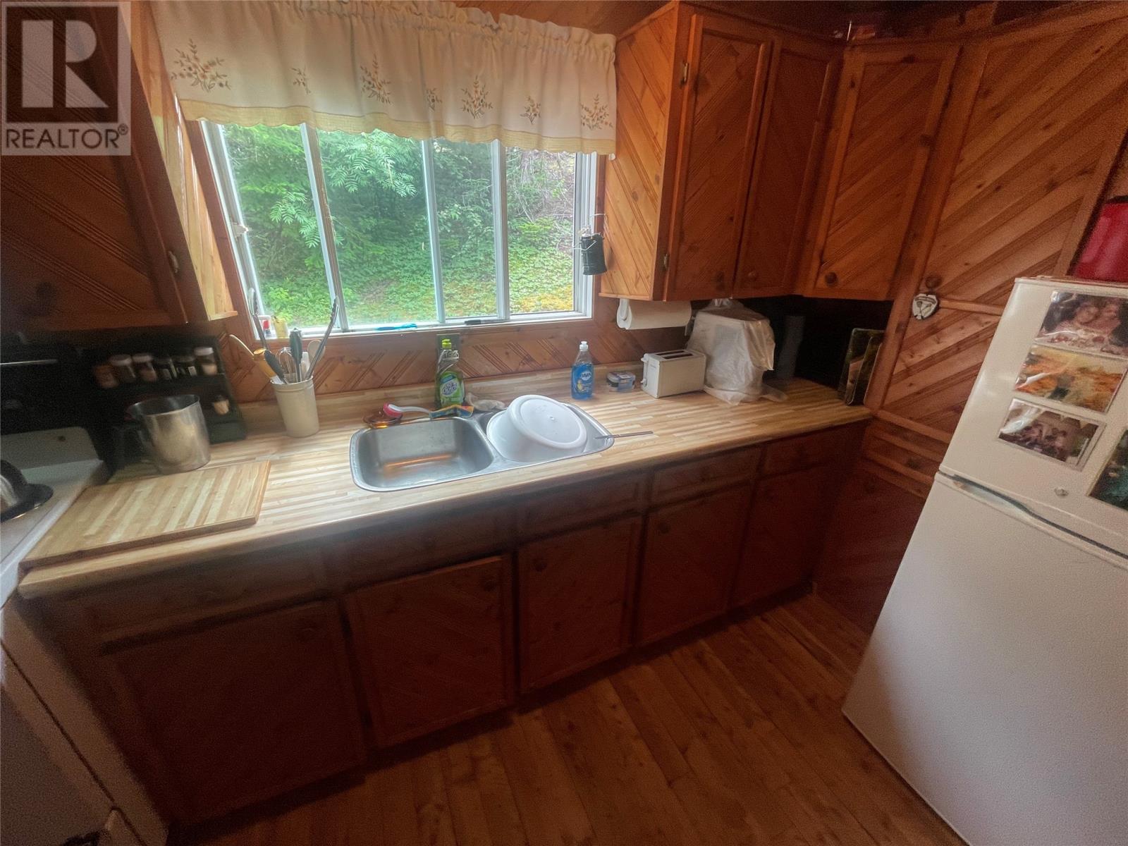 9 Wintertickle Road Property Photo 8