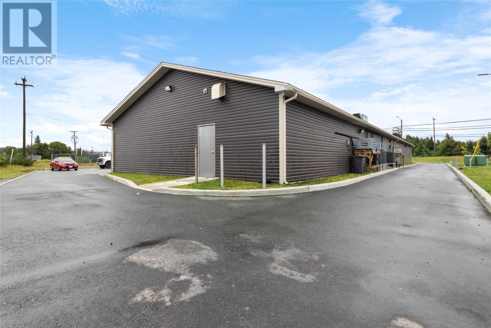 1378 Topsail Road Property Photo 6
