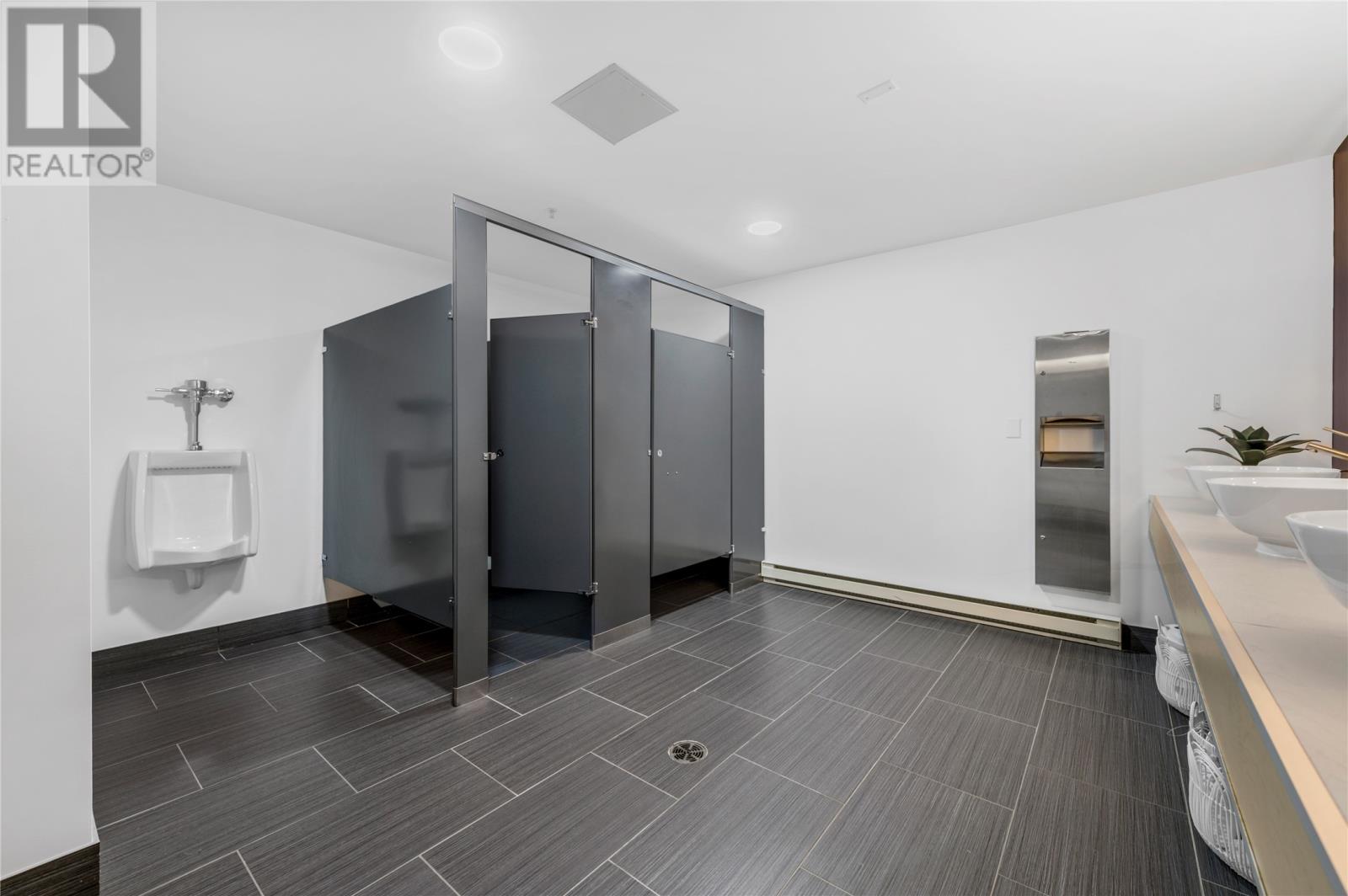 100 Elizabeth Avenue Property Photo 16