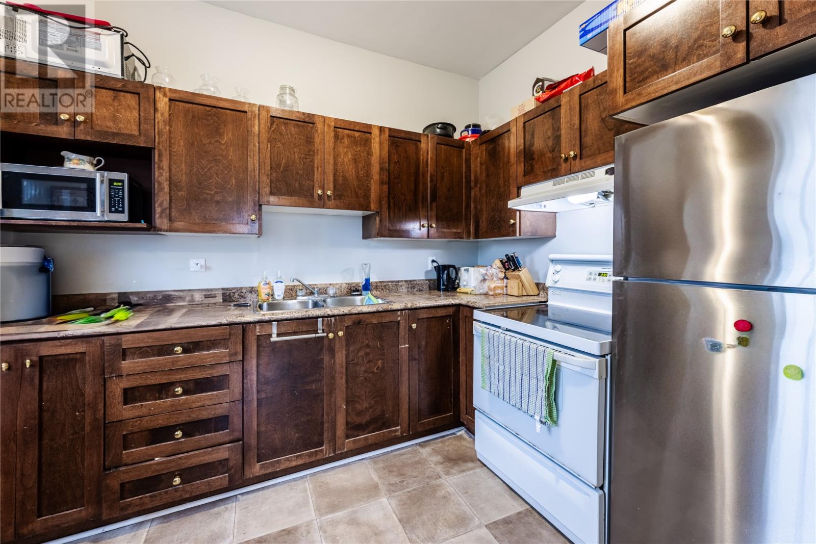 10 Lemarchant Road Property Photo 2
