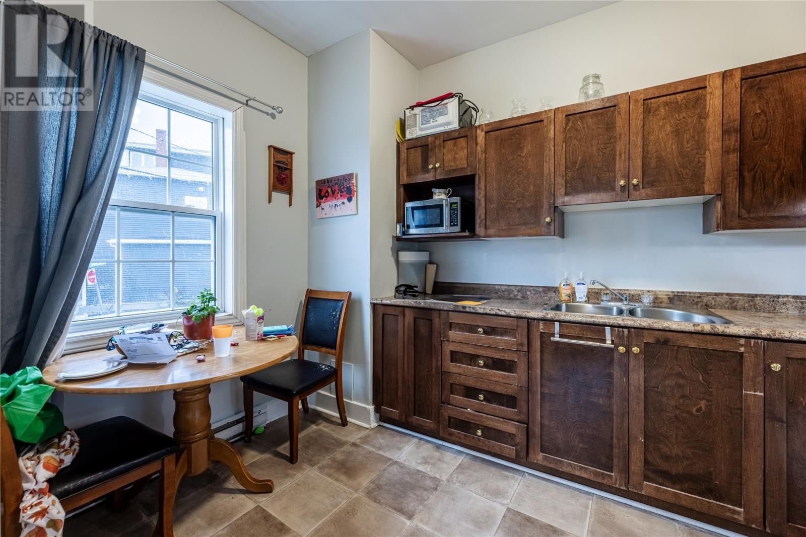 10 Lemarchant Road Property Photo 3