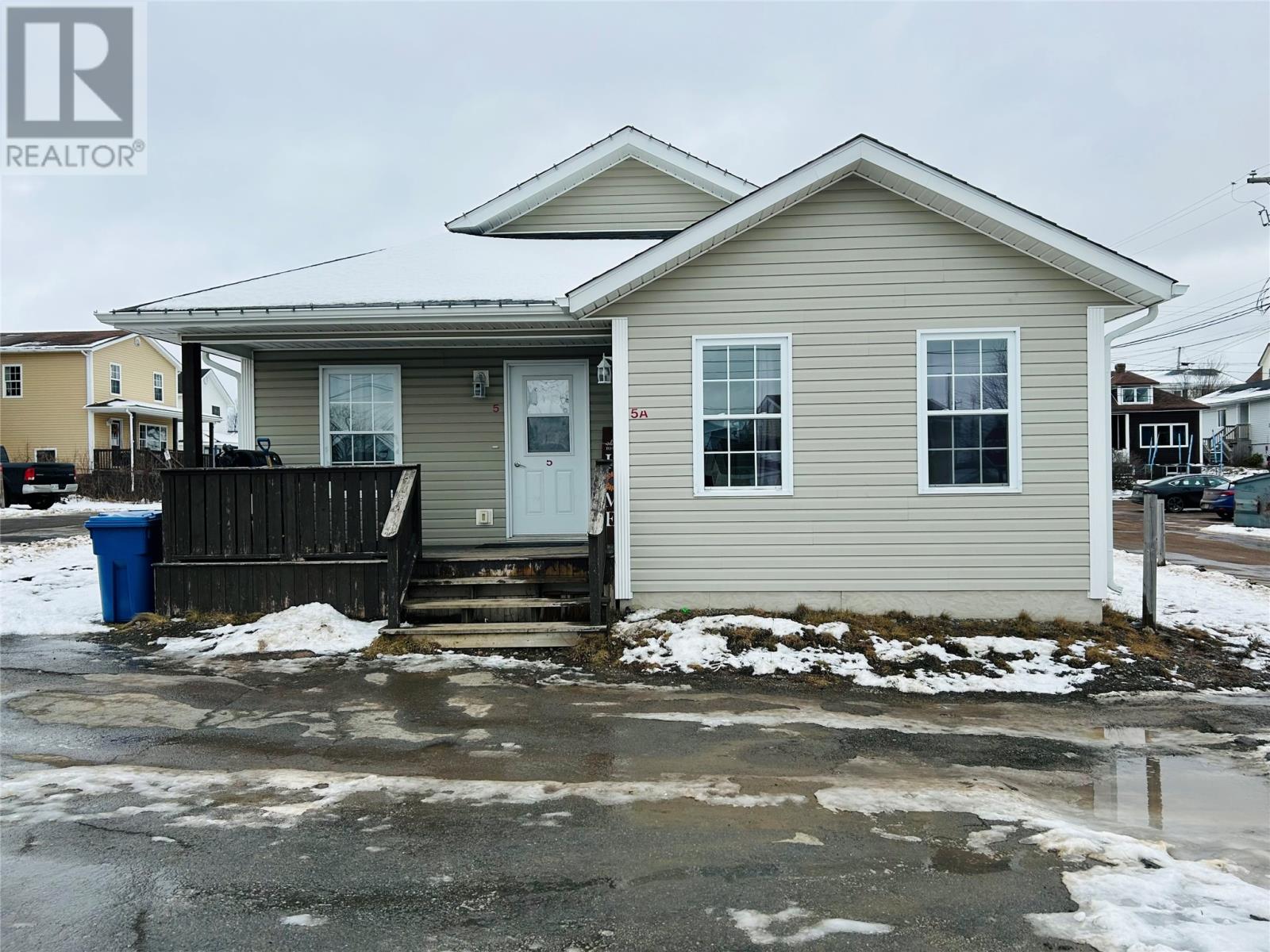 5 & 5a King Street Property Photo
