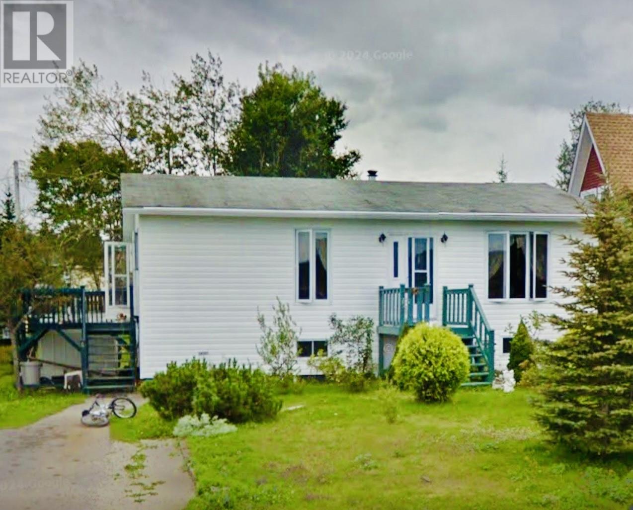4 Penney's Lane Property Photo