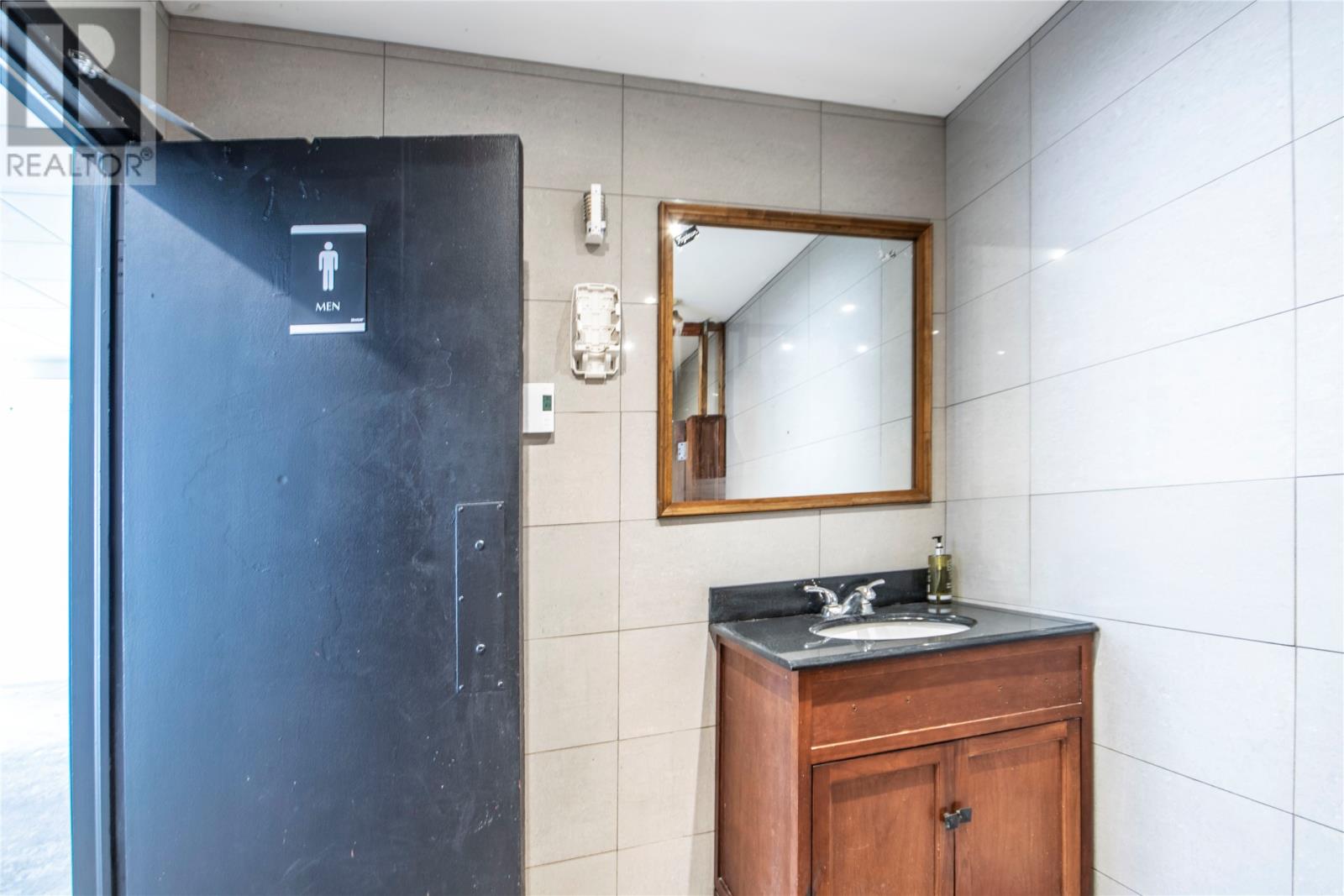 36 George Street Property Photo 8