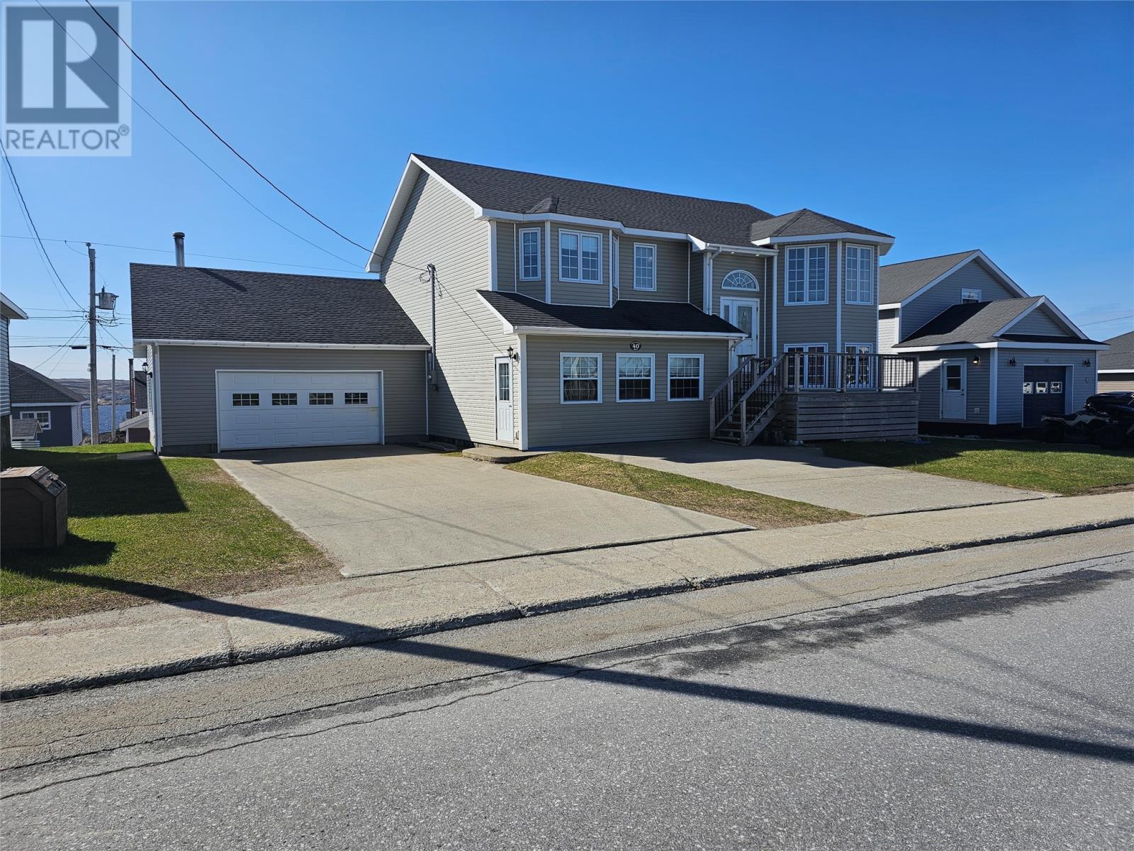 40 Smallwood Drive Property Photo 4