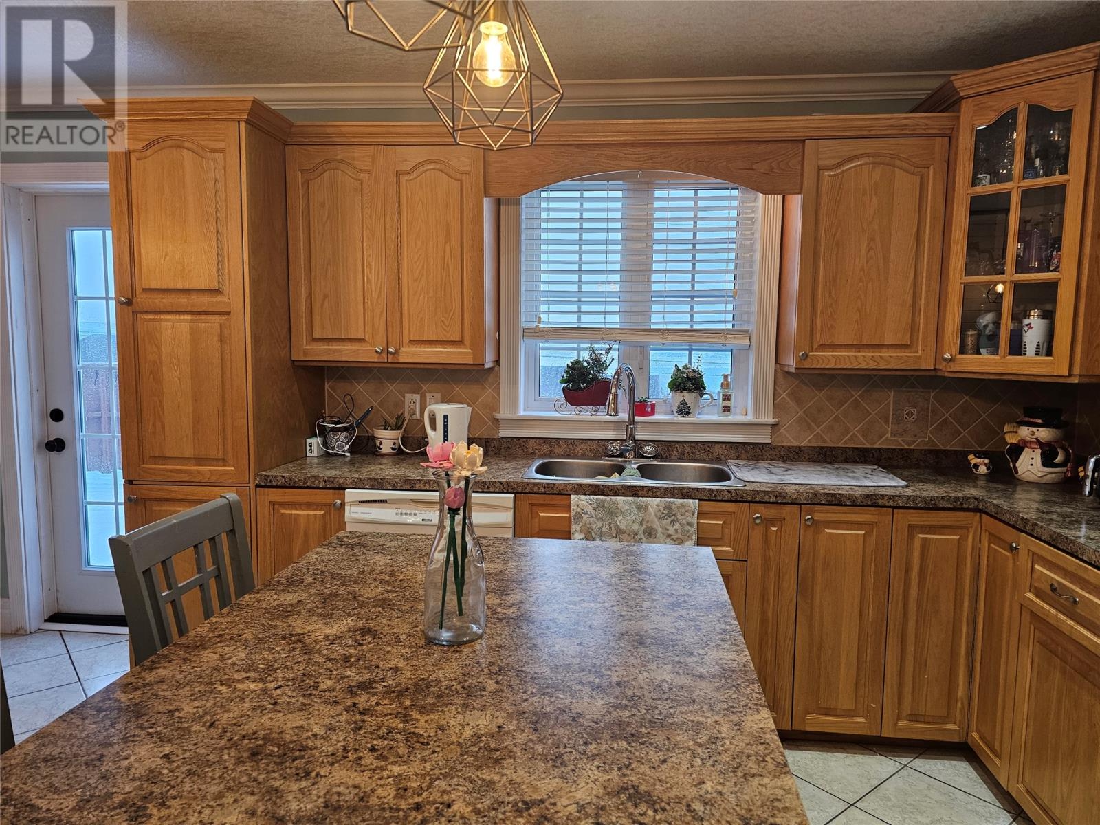 40 Smallwood Drive Property Photo 6