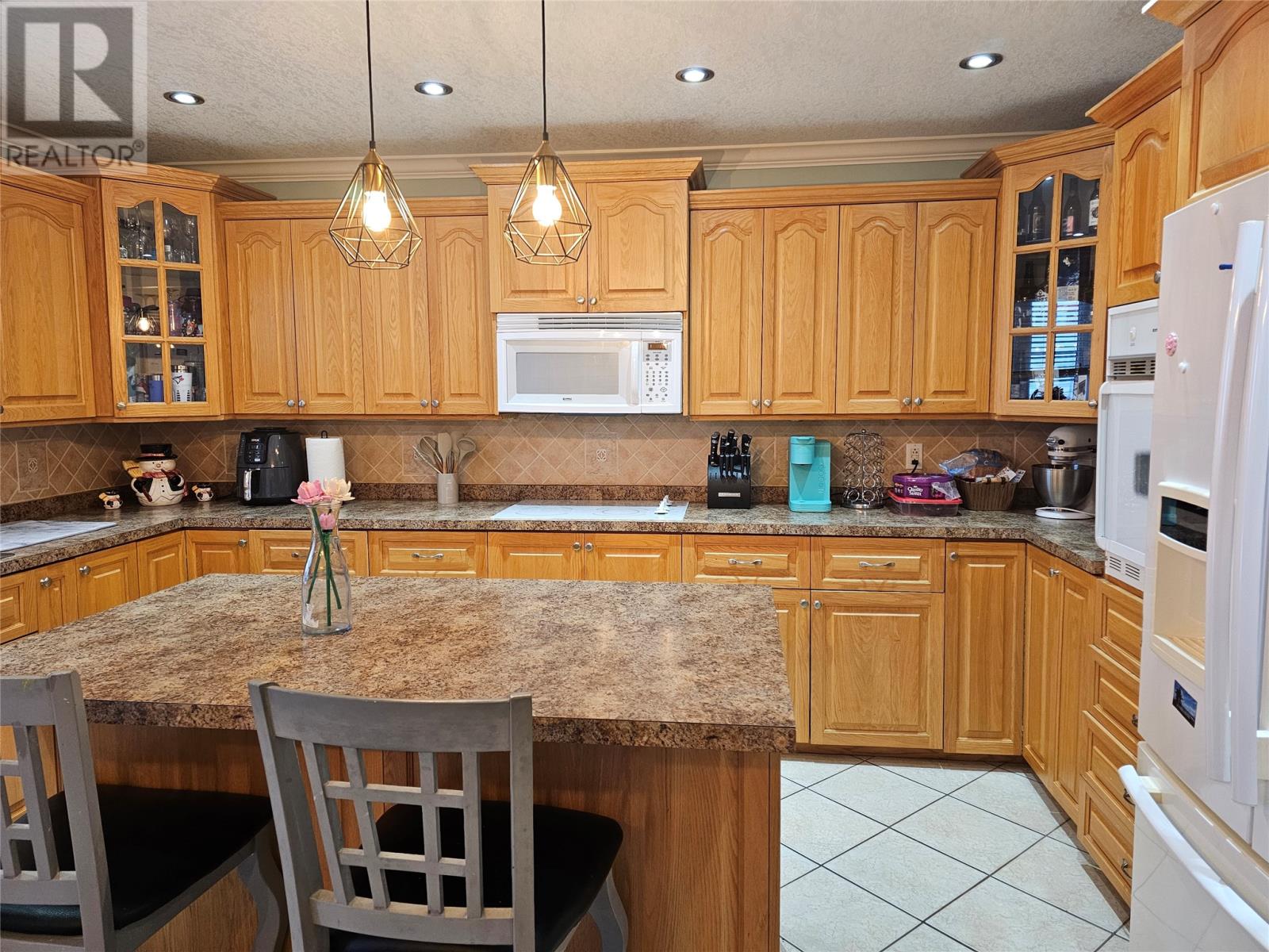 40 Smallwood Drive Property Photo 8