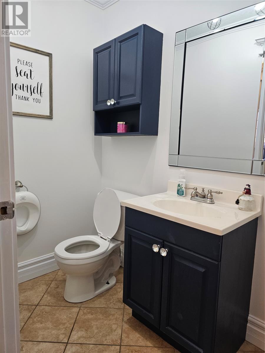 40 Smallwood Drive Property Photo 13