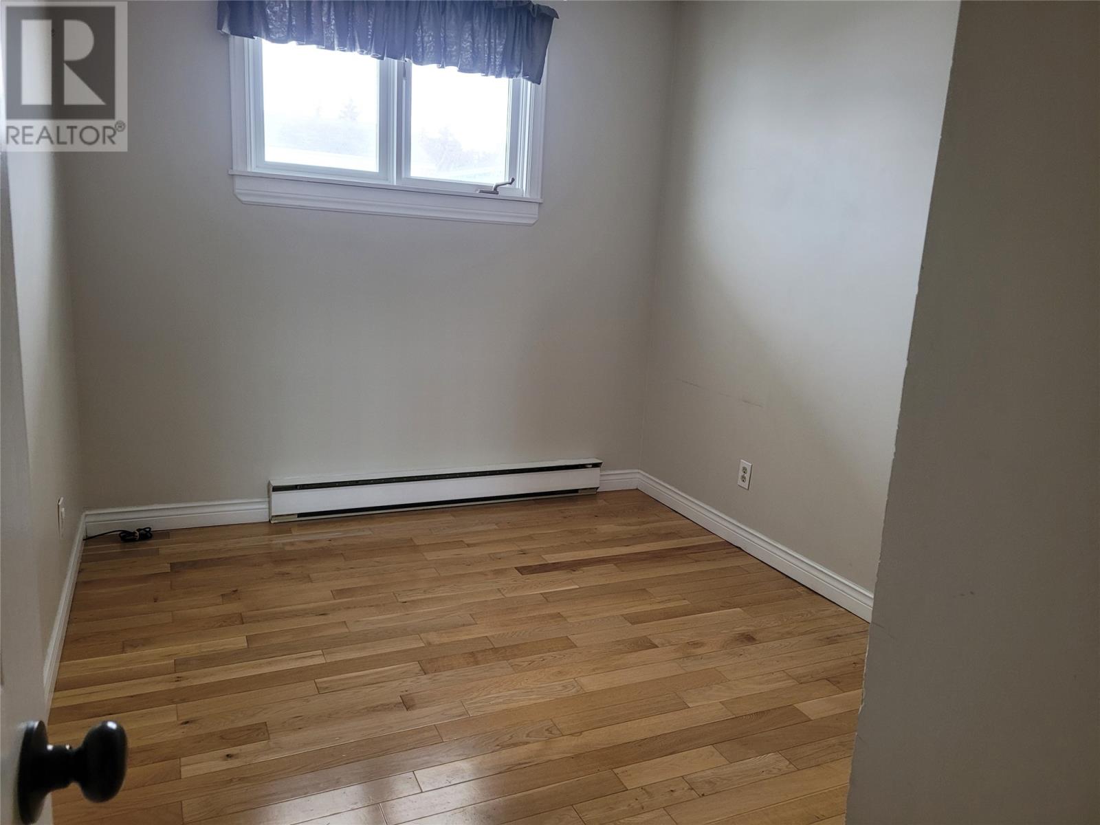 8 Eastmeadows Avenue Property Photo 6
