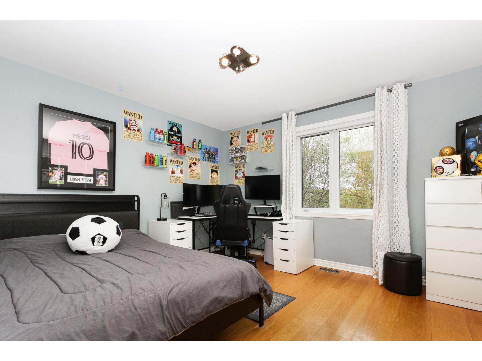 675 Boul. Des Mille-îles Property Photo 13