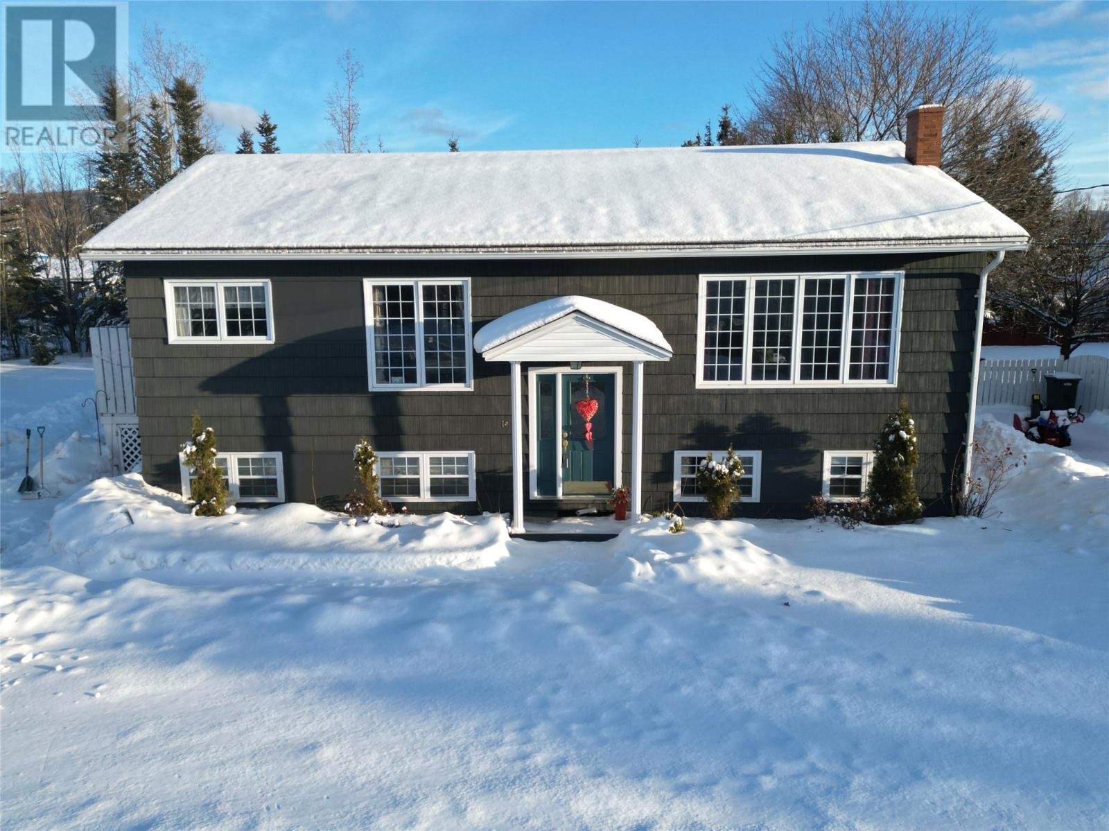 10 Dawson Drive Property Photo