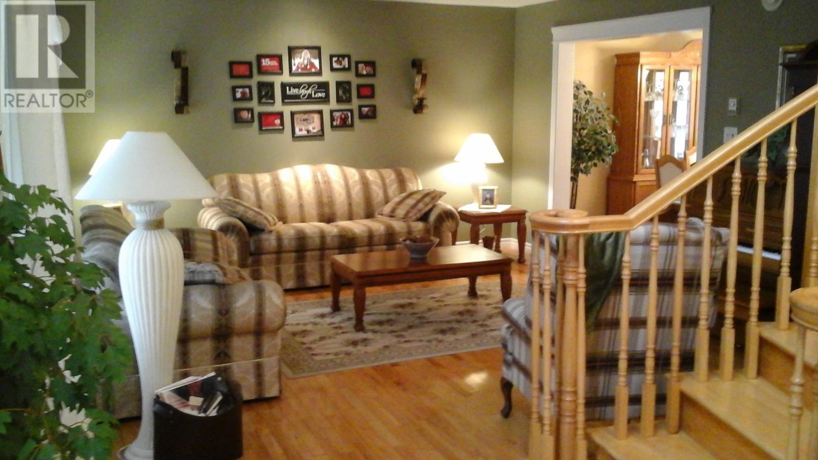 19 Hawthorn Avenue Property Photo 5