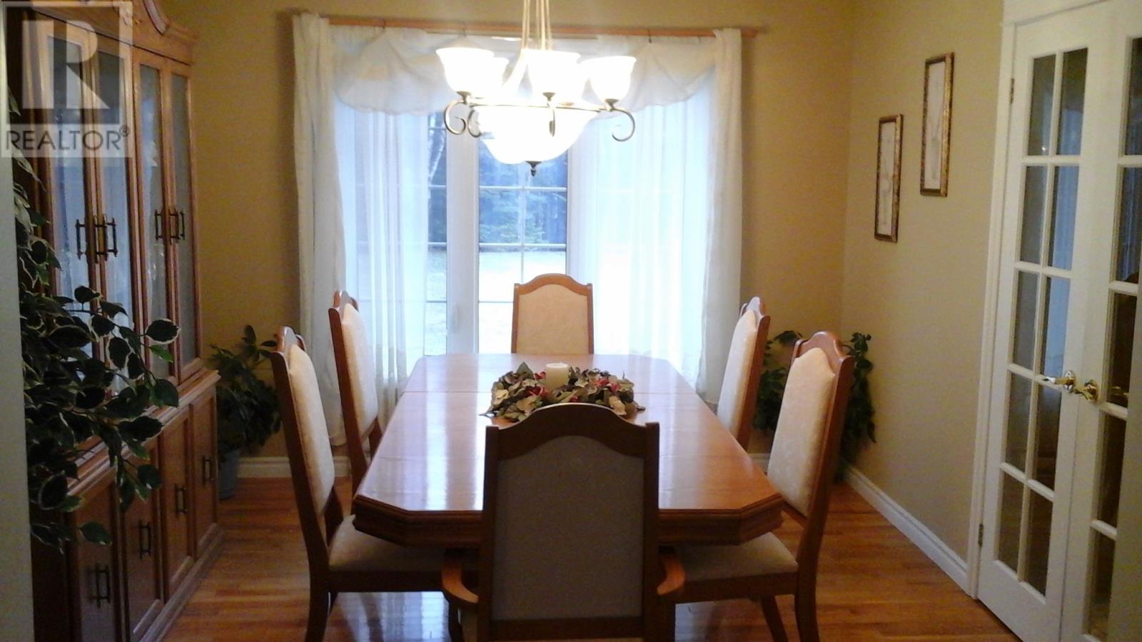 19 Hawthorn Avenue Property Photo 8
