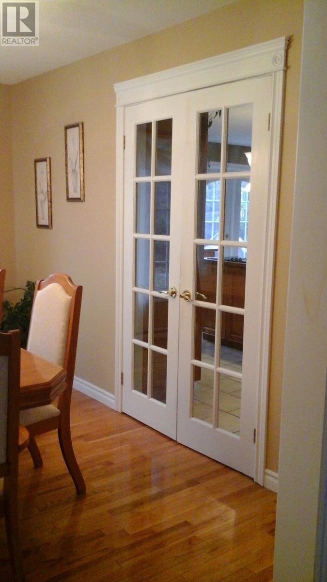 19 Hawthorn Avenue Property Photo 9