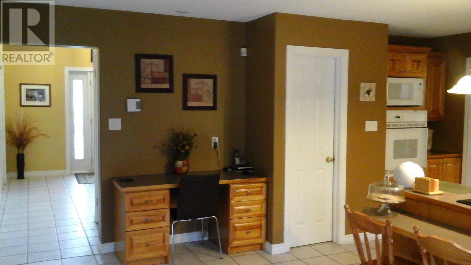 19 Hawthorn Avenue Property Photo 14
