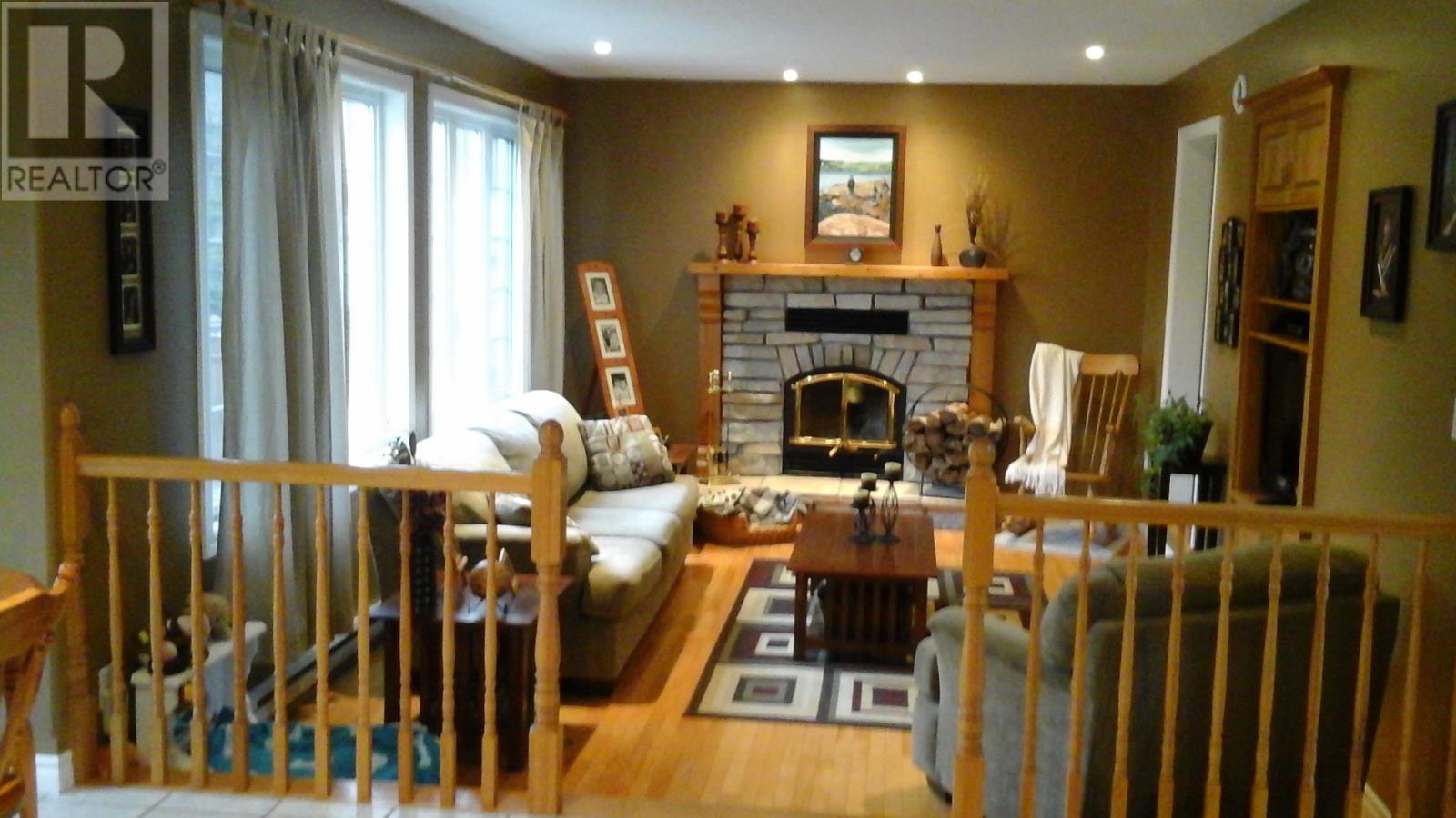 19 Hawthorn Avenue Property Photo 17