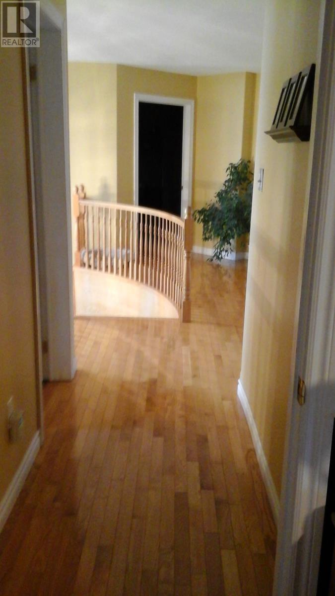 19 Hawthorn Avenue Property Photo 25
