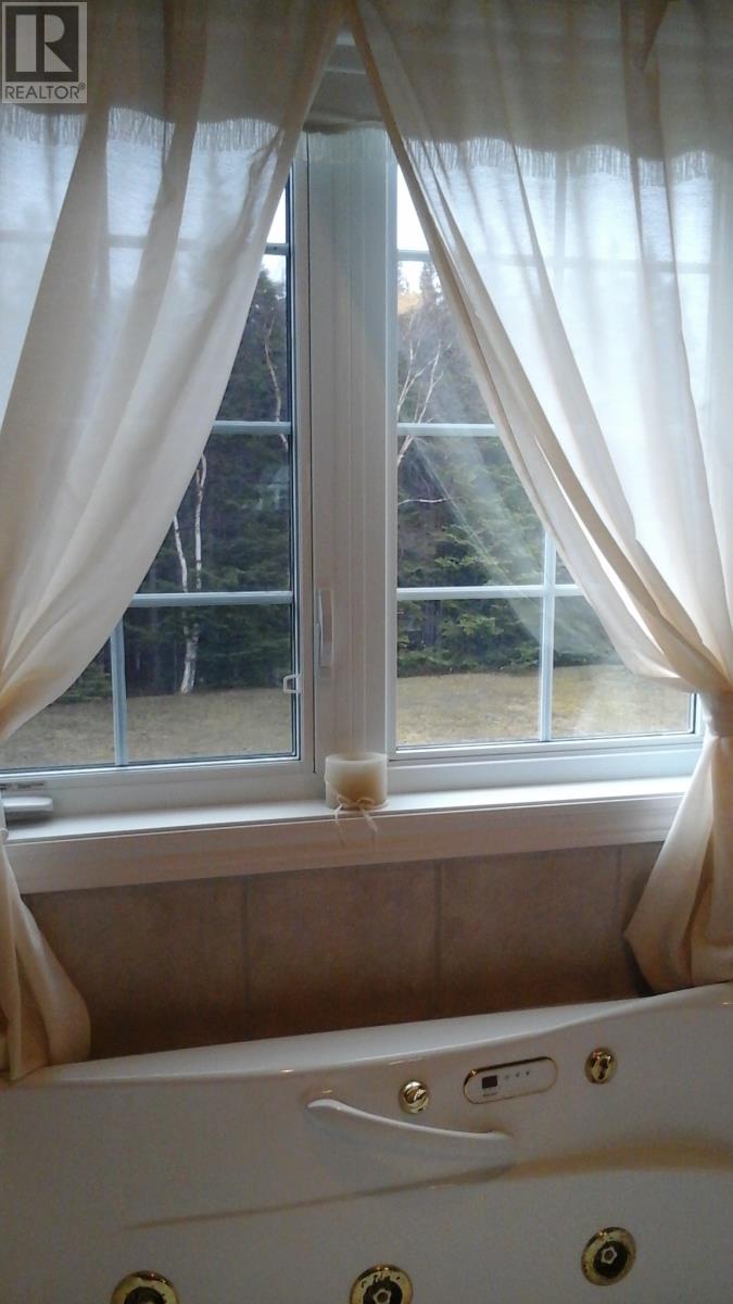19 Hawthorn Avenue Property Photo 28
