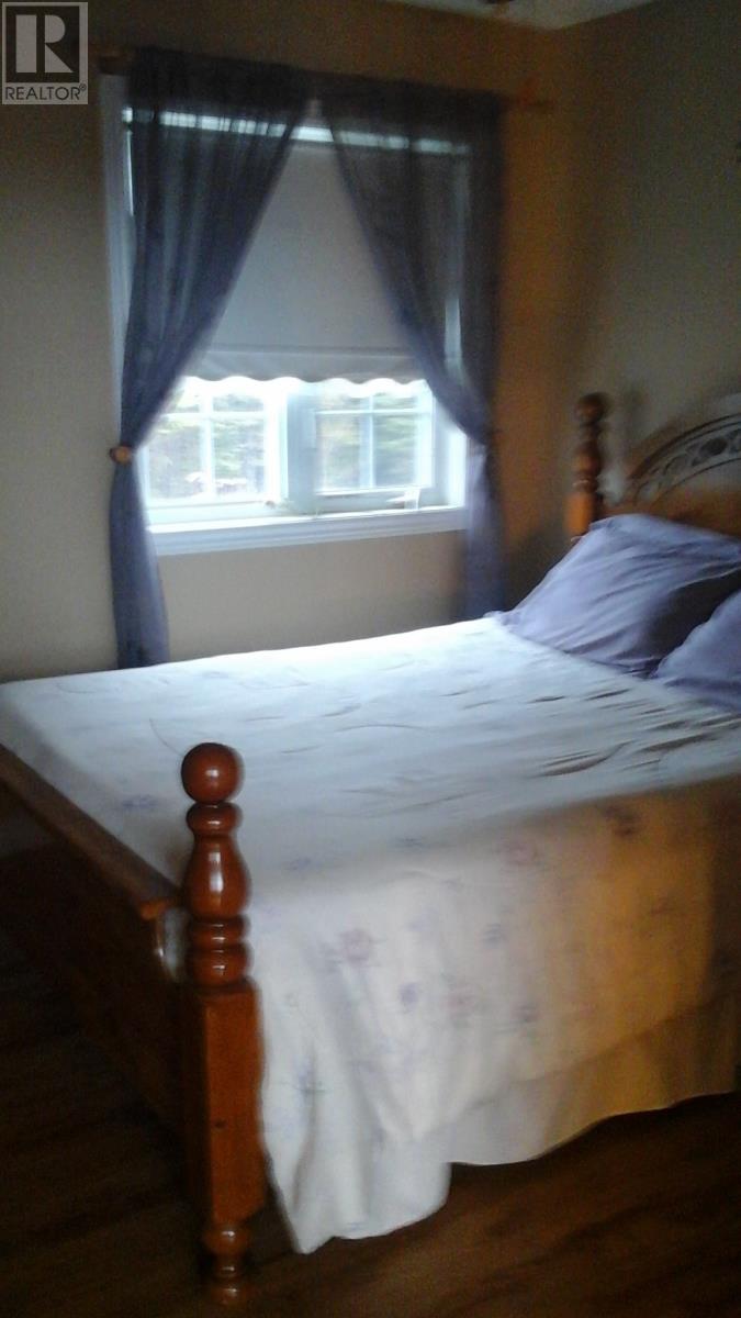 19 Hawthorn Avenue Property Photo 33