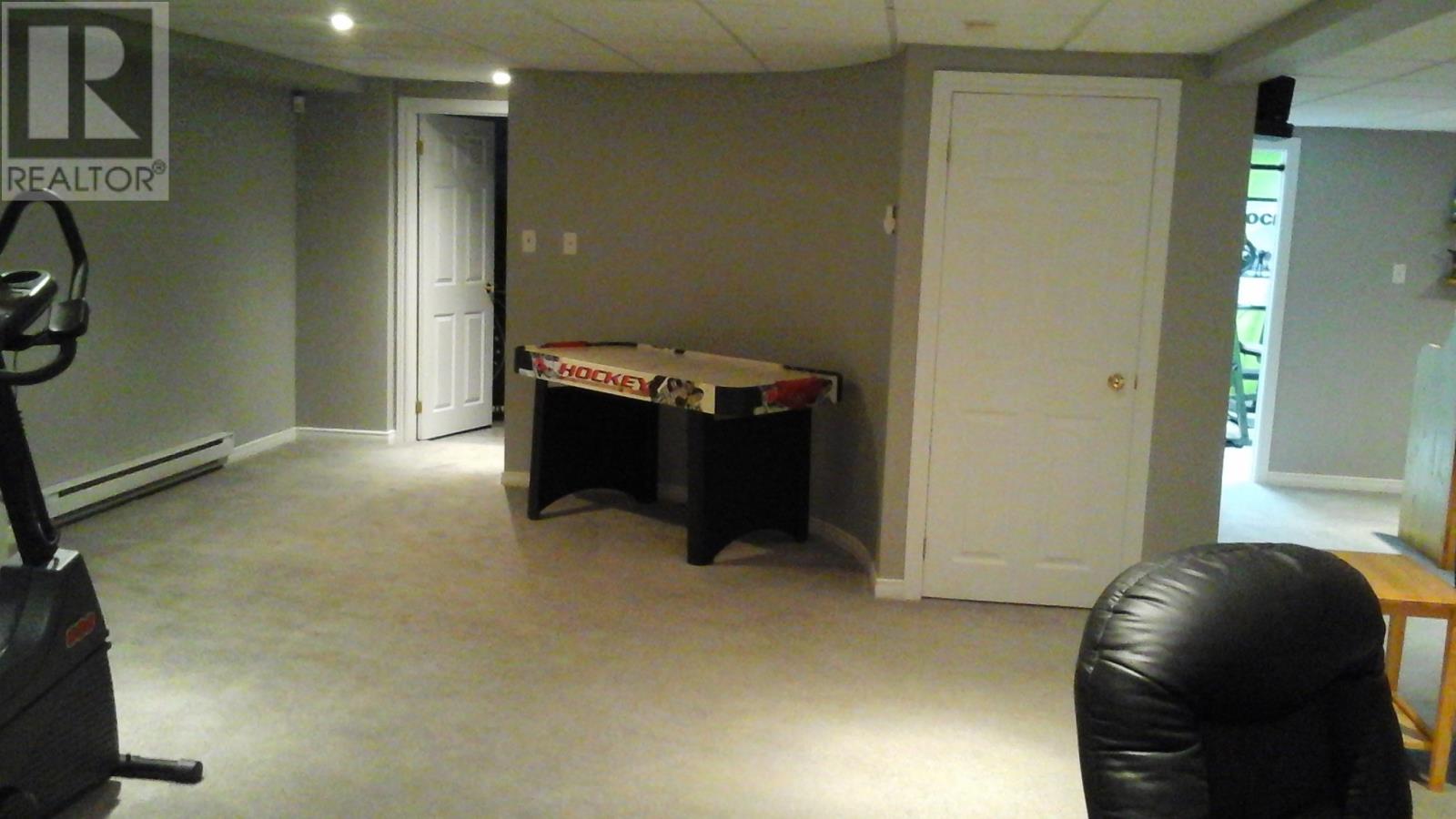 19 Hawthorn Avenue Property Photo 46