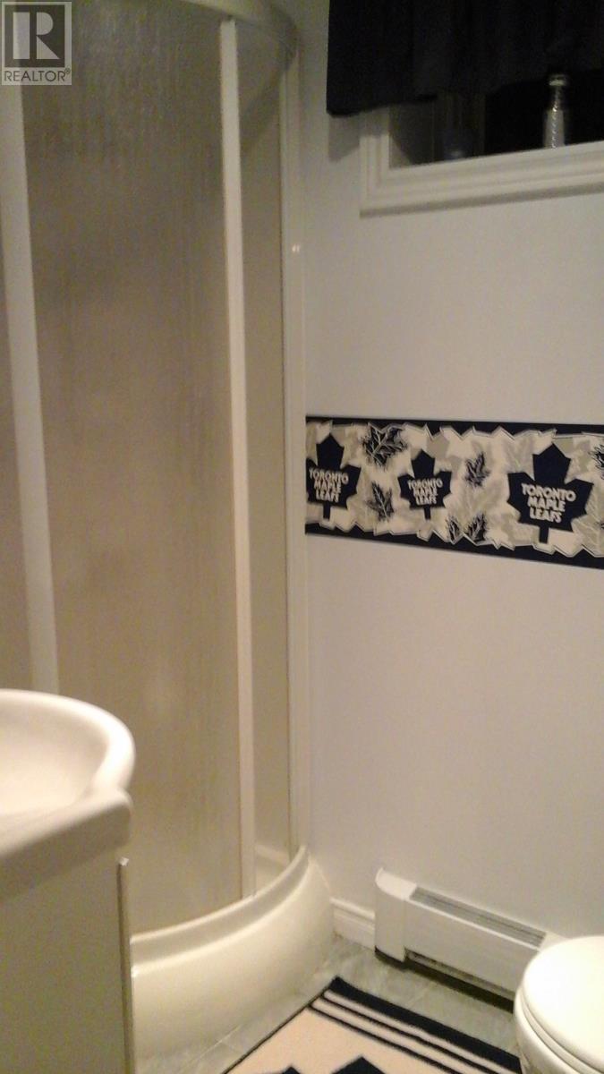 19 Hawthorn Avenue Property Photo 48