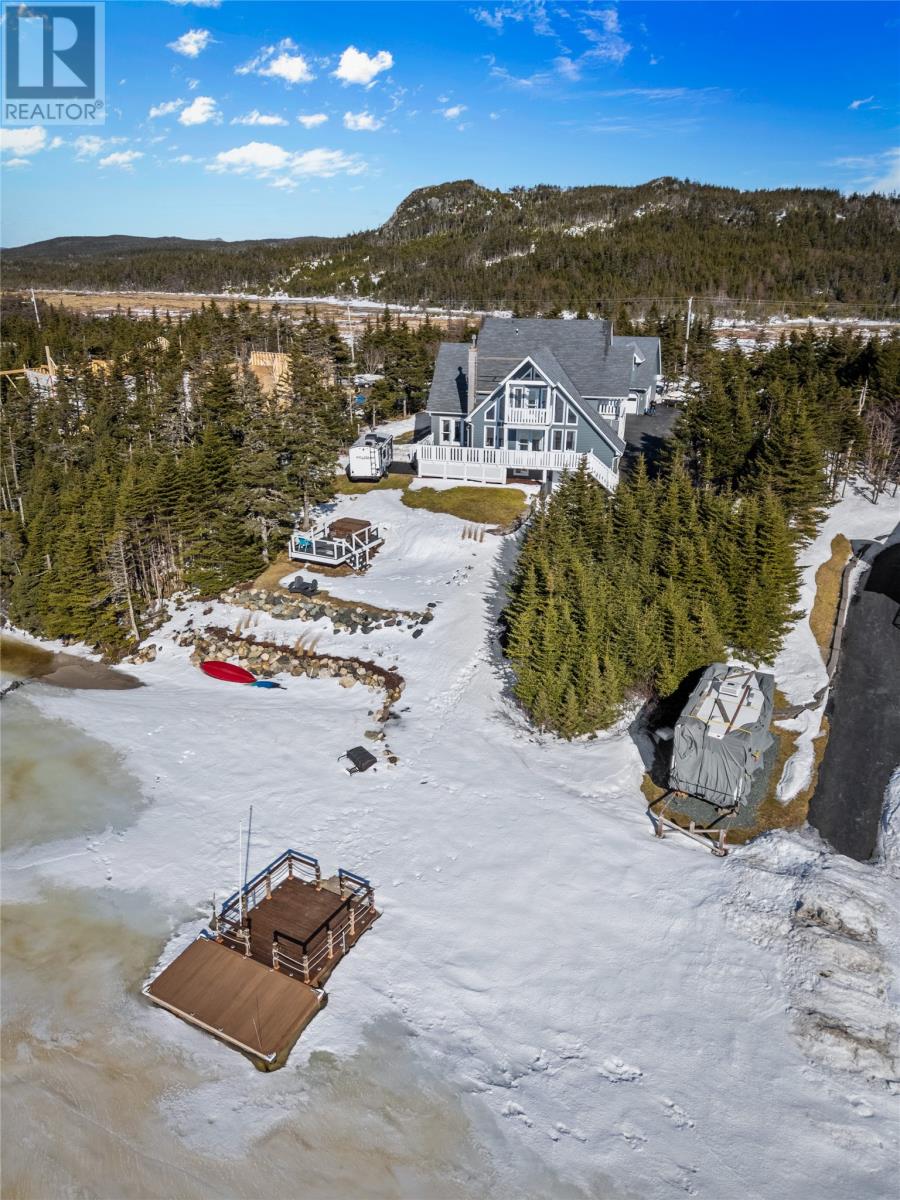 1097 Bauline Line Property Photo 1