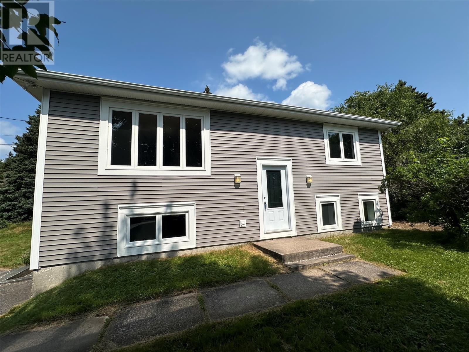 25 St. John's Road Property Photo