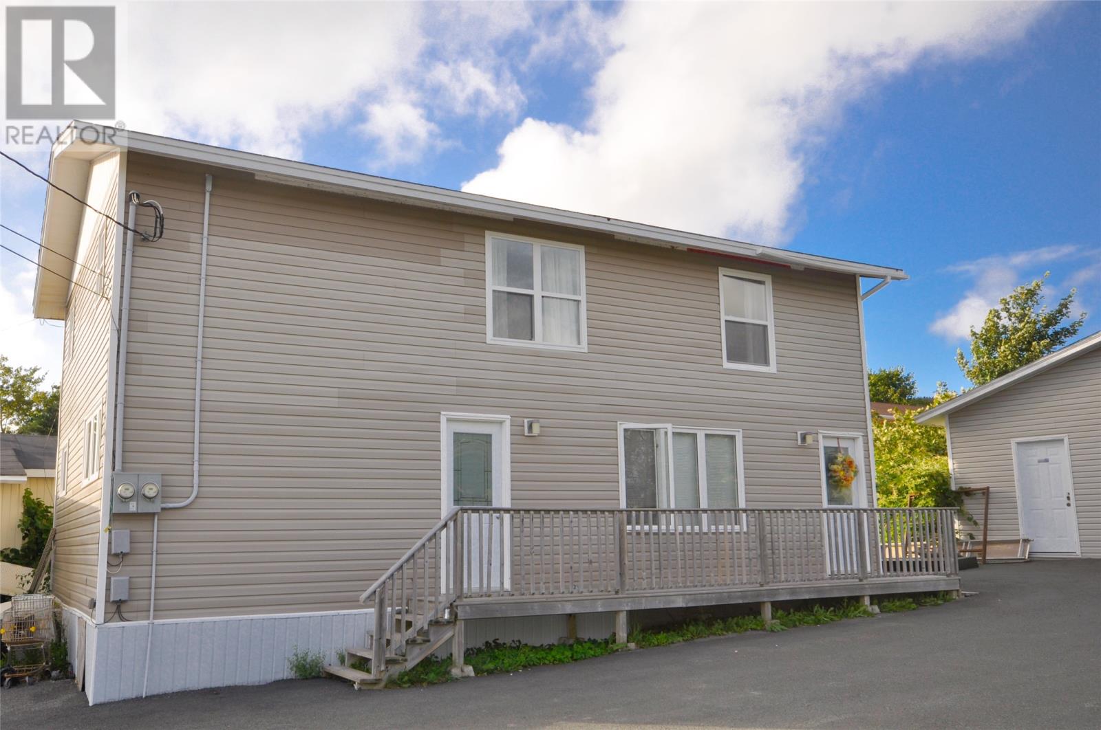 1055-58 Main Road Property Photo