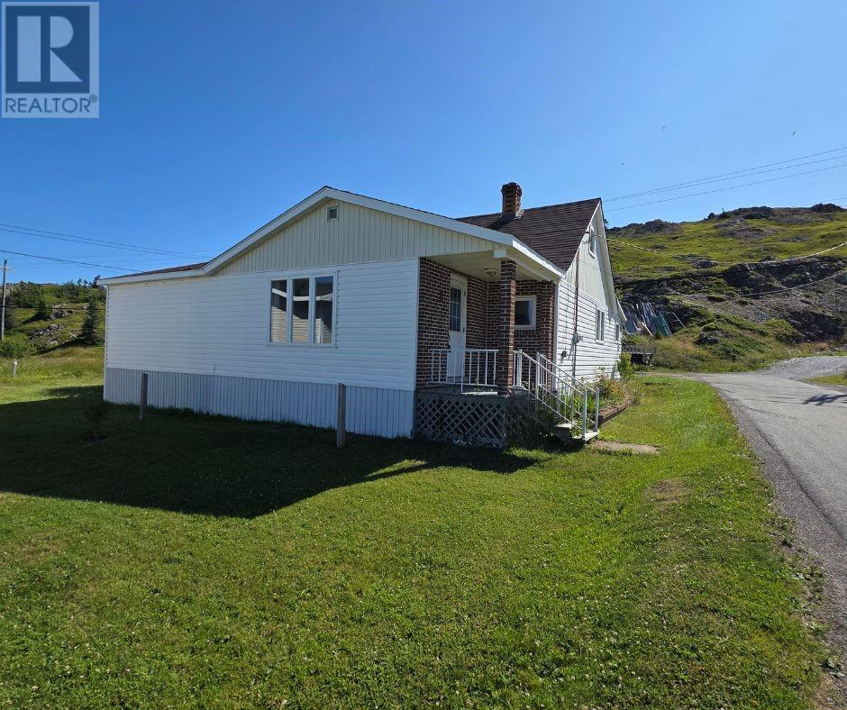 3 Randell's Lane Property Photo 1