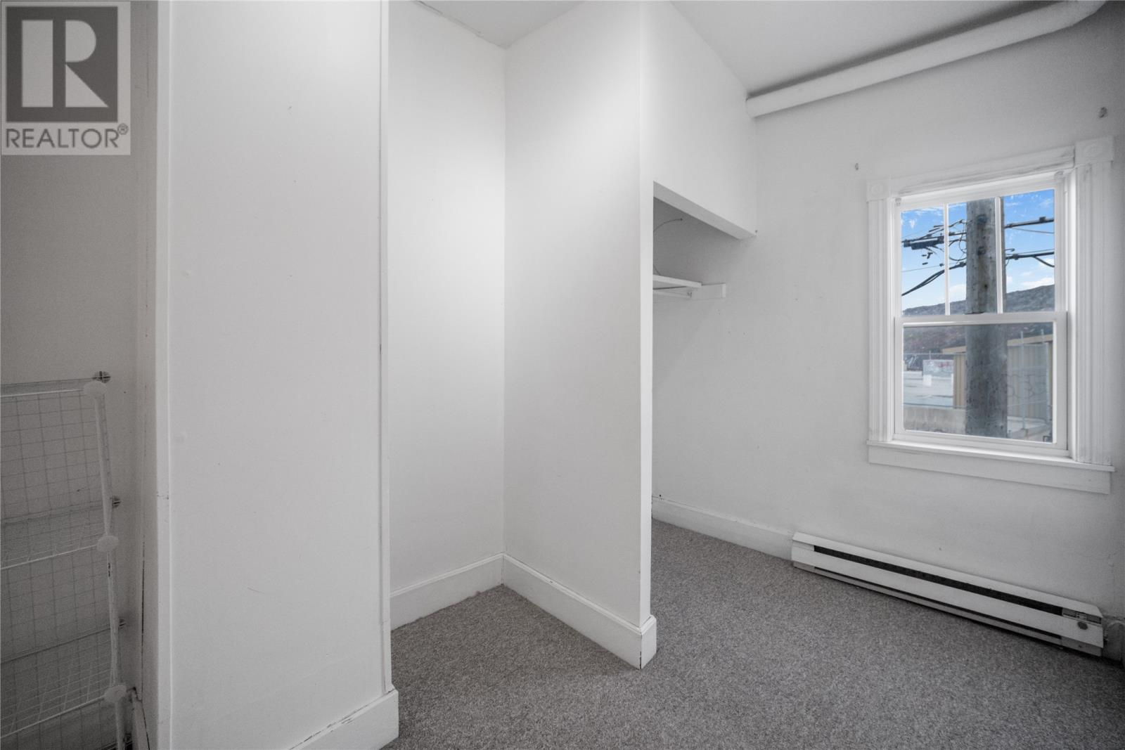 24 Henry Street Property Photo 8