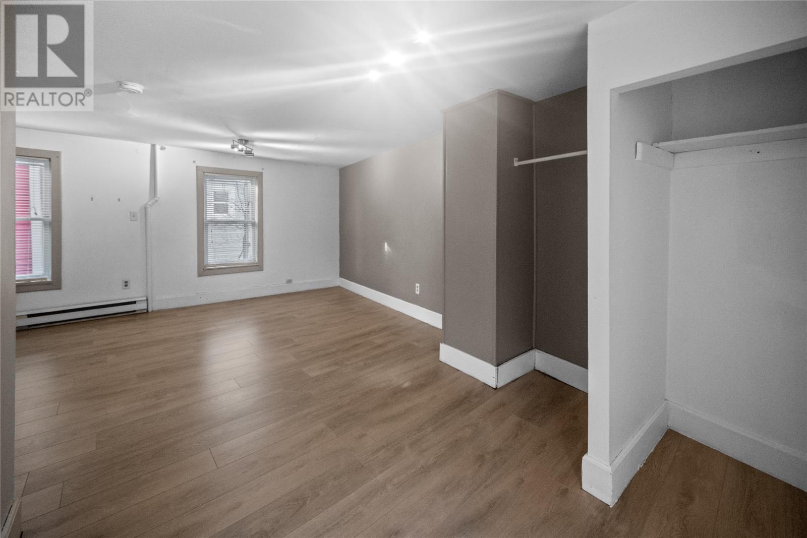 24 Henry Street Property Photo 12