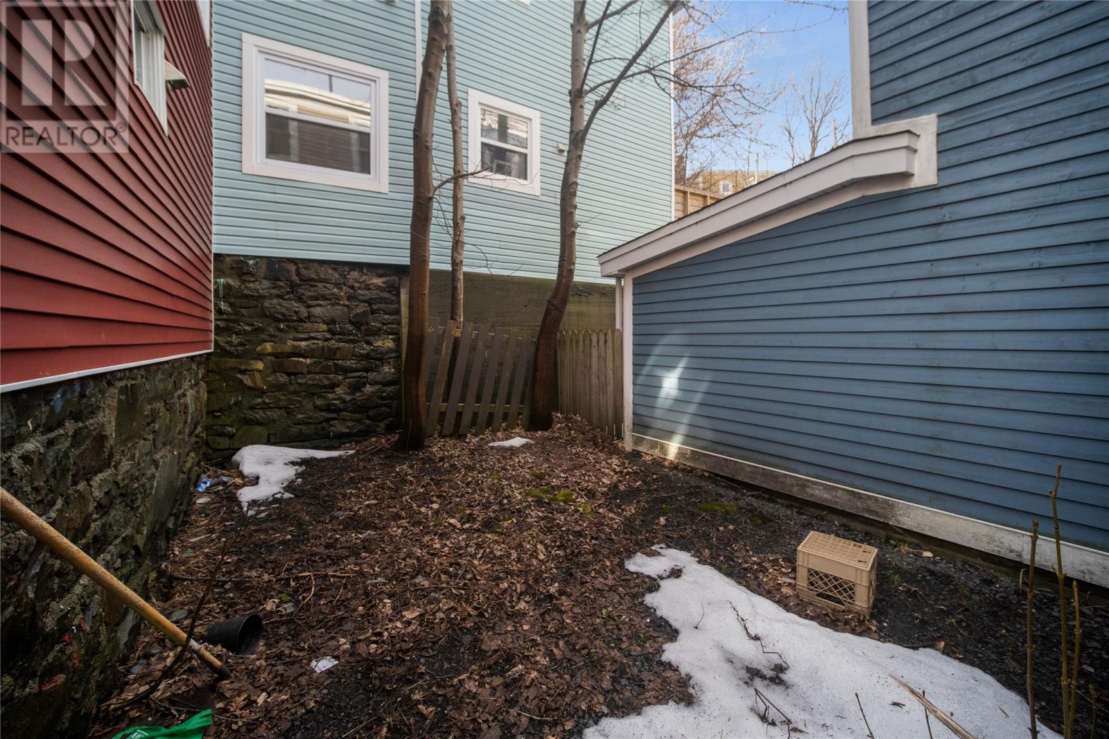 24 Henry Street Property Photo 16
